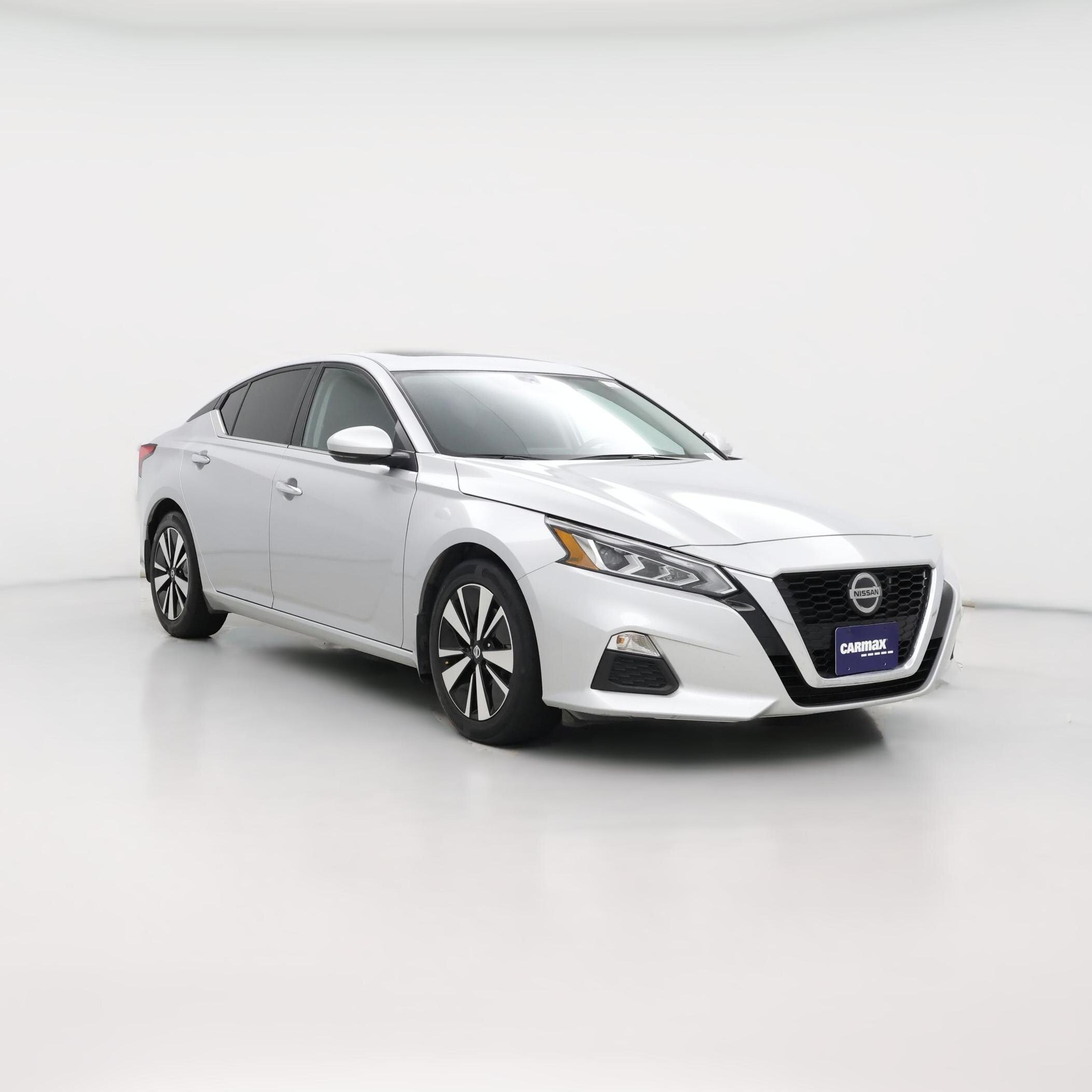 Thumbnail: 2022 Nissan Altima - 1