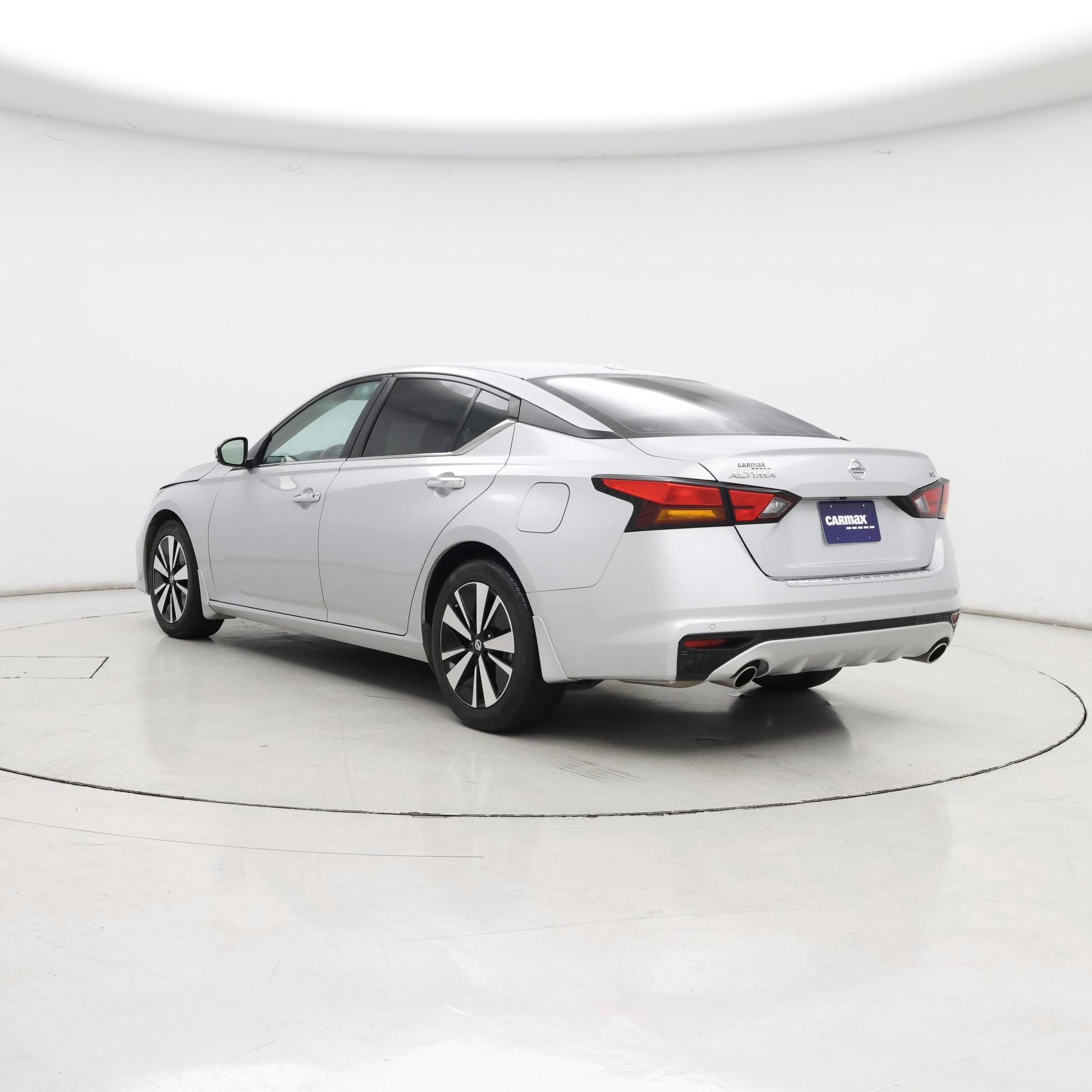 Thumbnail: 2022 Nissan Altima - 2