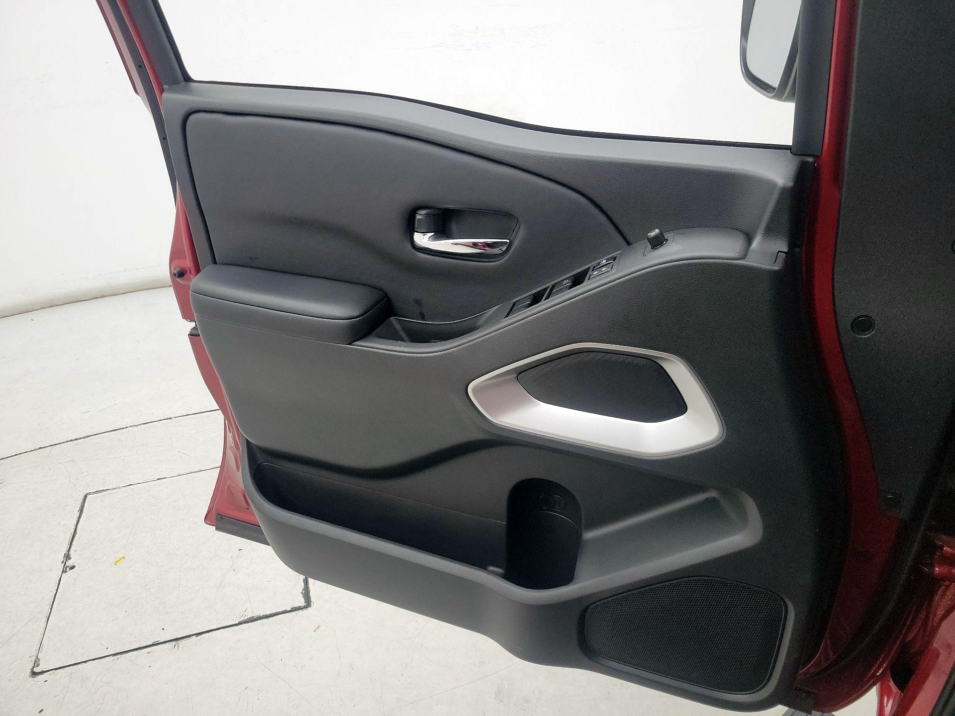 Thumbnail: 2025 Nissan Frontier - 12