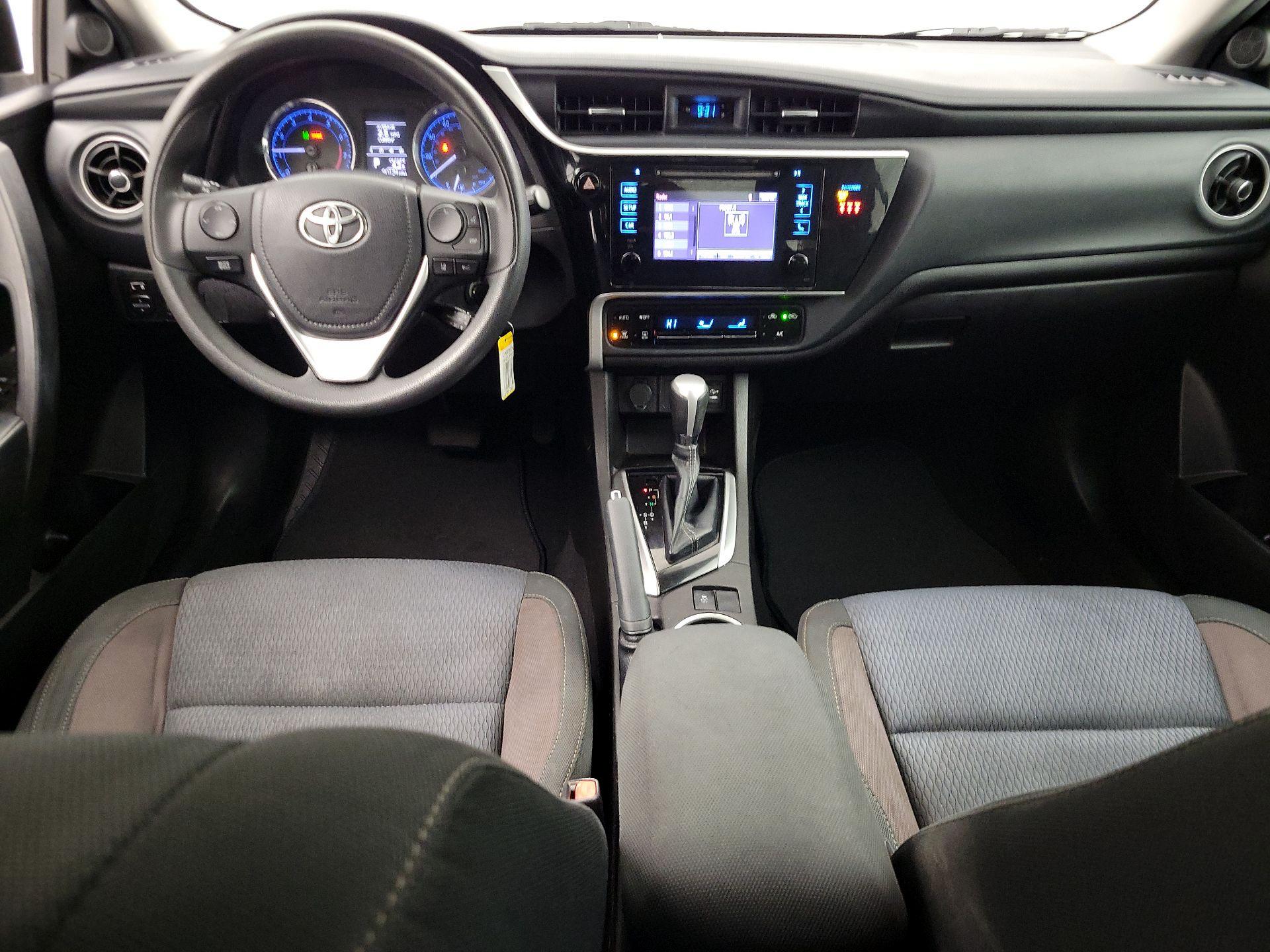 Thumbnail: 2018 Toyota Corolla - 9