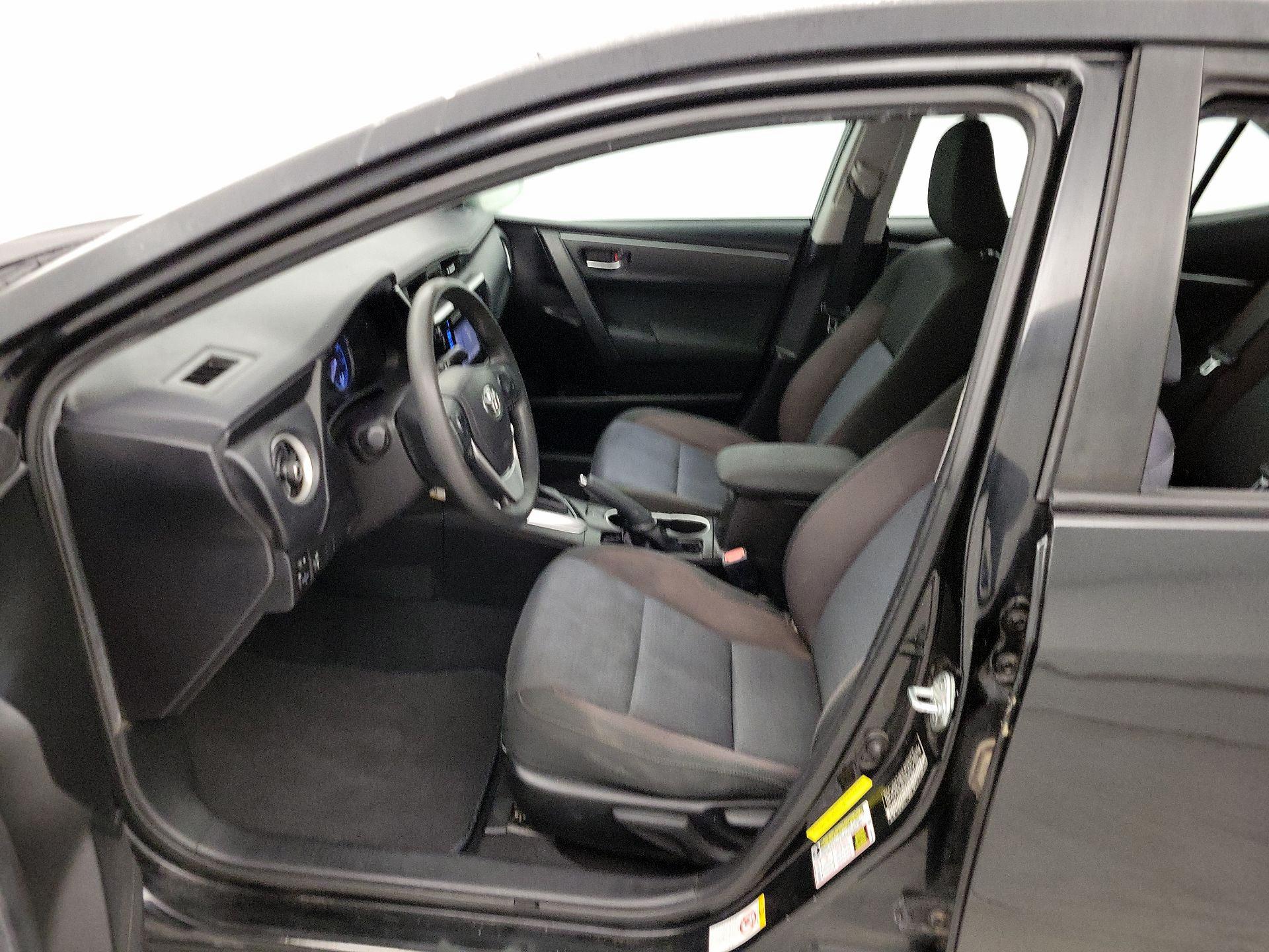 Thumbnail: 2018 Toyota Corolla - 11