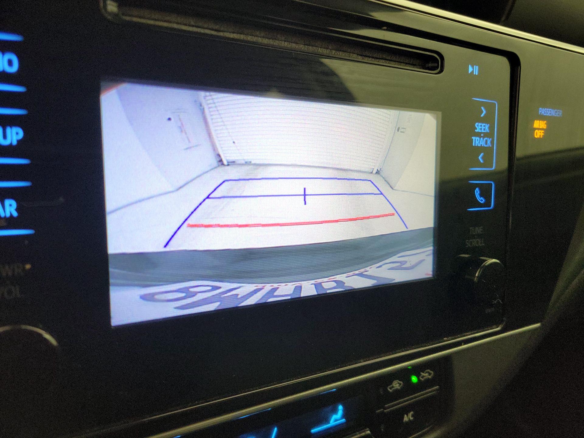 Thumbnail: 2018 Toyota Corolla - 14