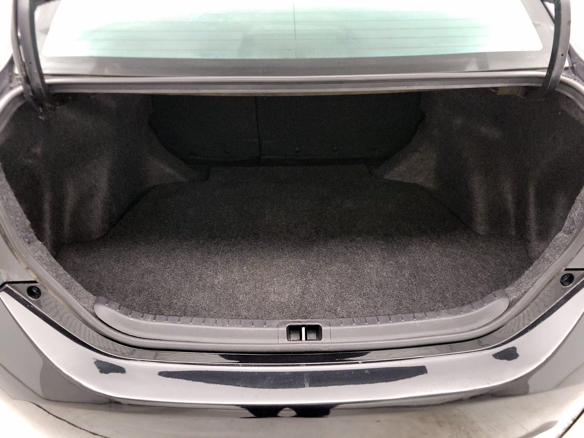 Thumbnail: 2018 Toyota Corolla - 20