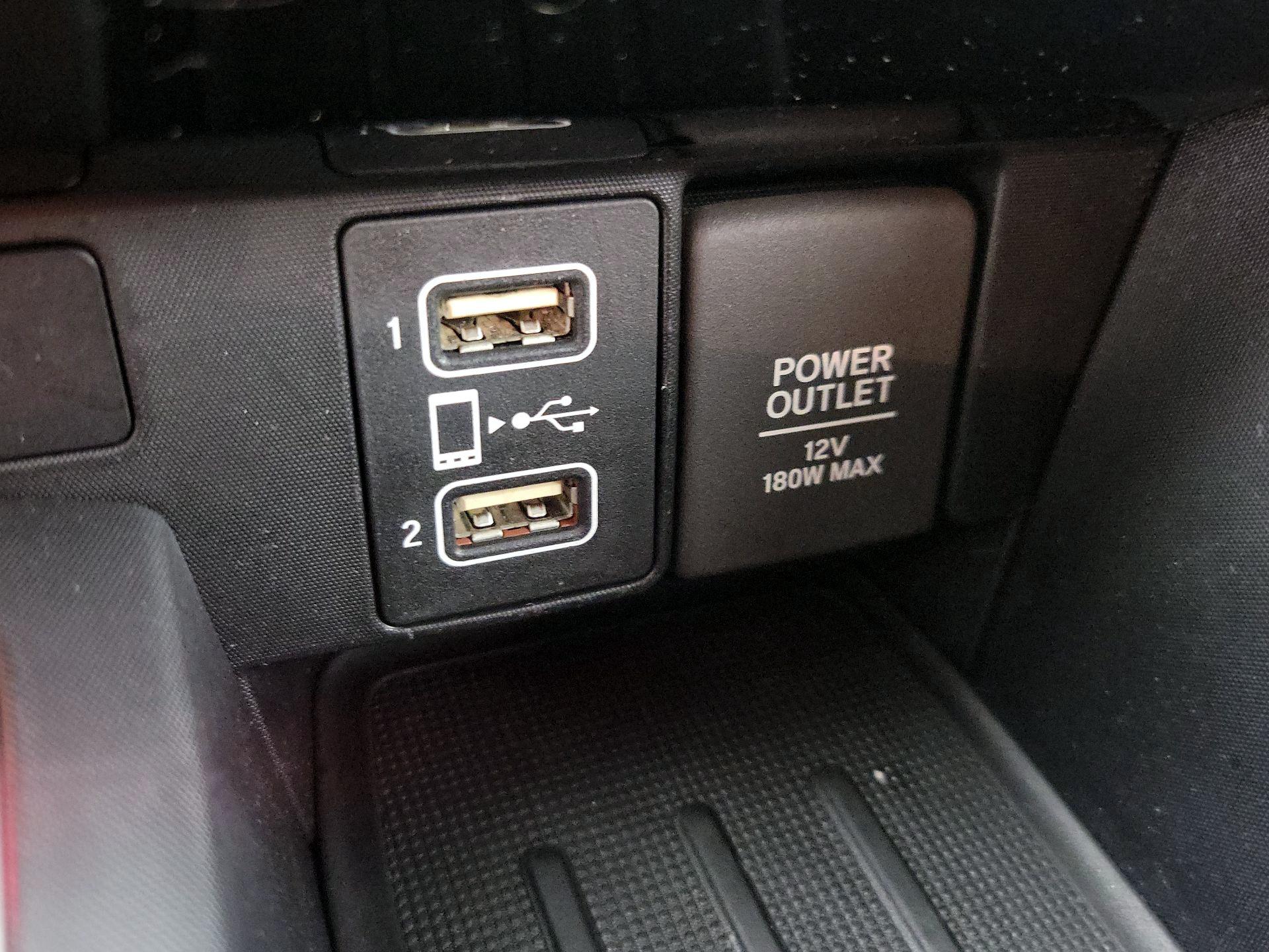 Thumbnail: 2022 Honda Insight - 18