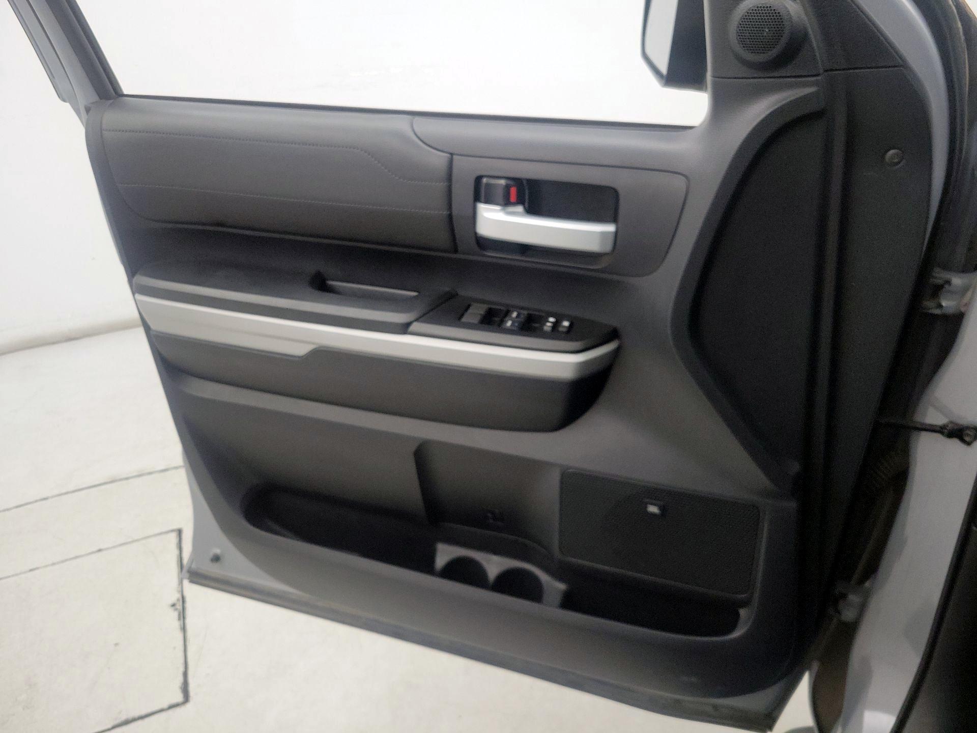 Thumbnail: 2019 Toyota Tundra - 12