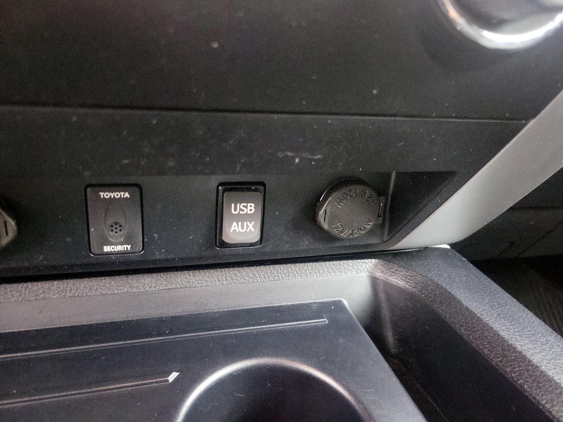 Thumbnail: 2019 Toyota Tundra - 18