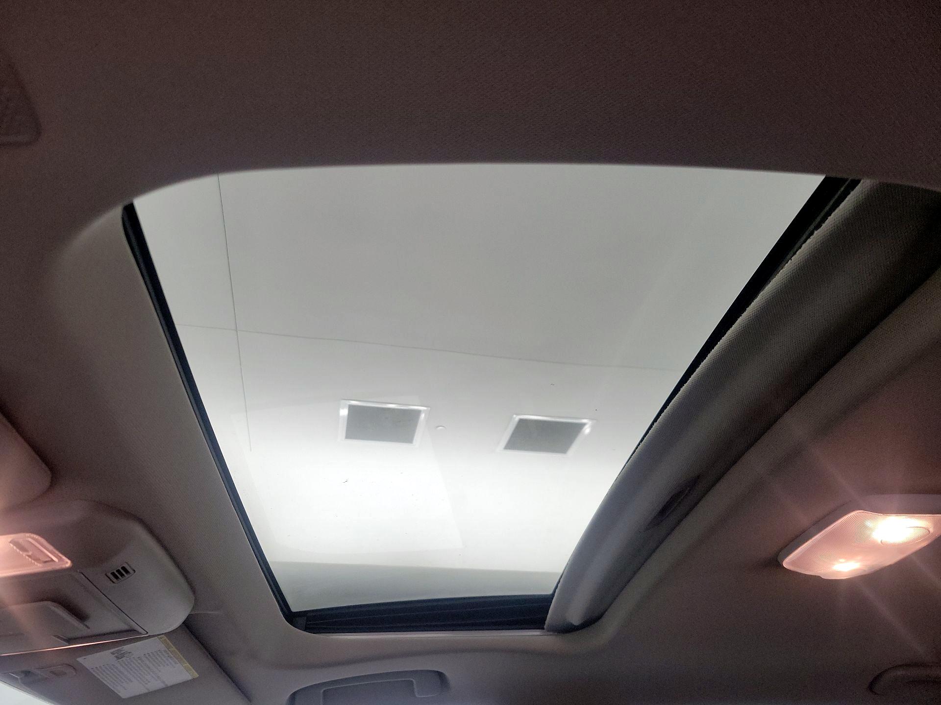 Thumbnail: 2019 Toyota Tundra - 19