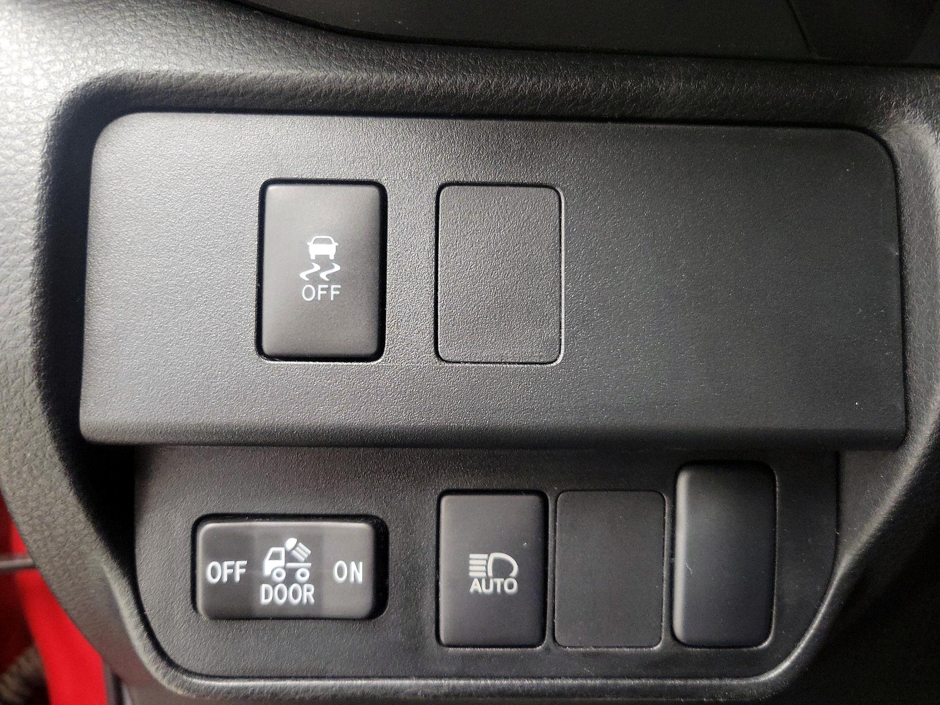 Thumbnail: 2023 Toyota Tacoma - 13