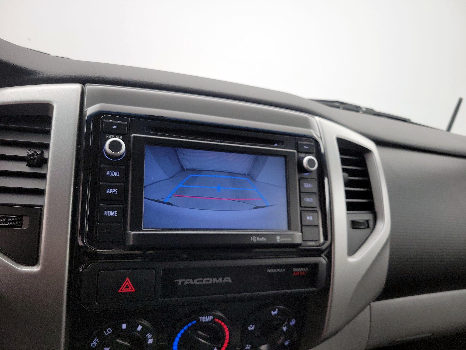 Thumbnail: 2015 Toyota Tacoma - 14