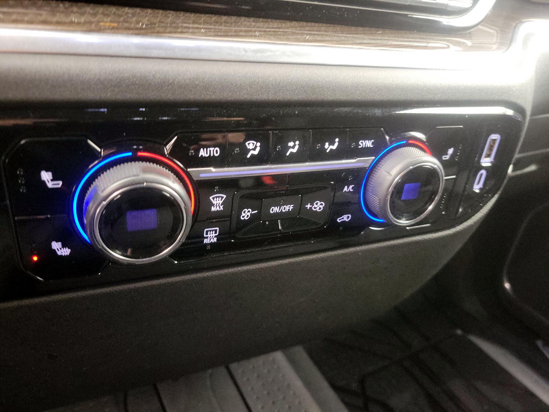 Thumbnail: 2023 Chevrolet Silverado 1500 - 16