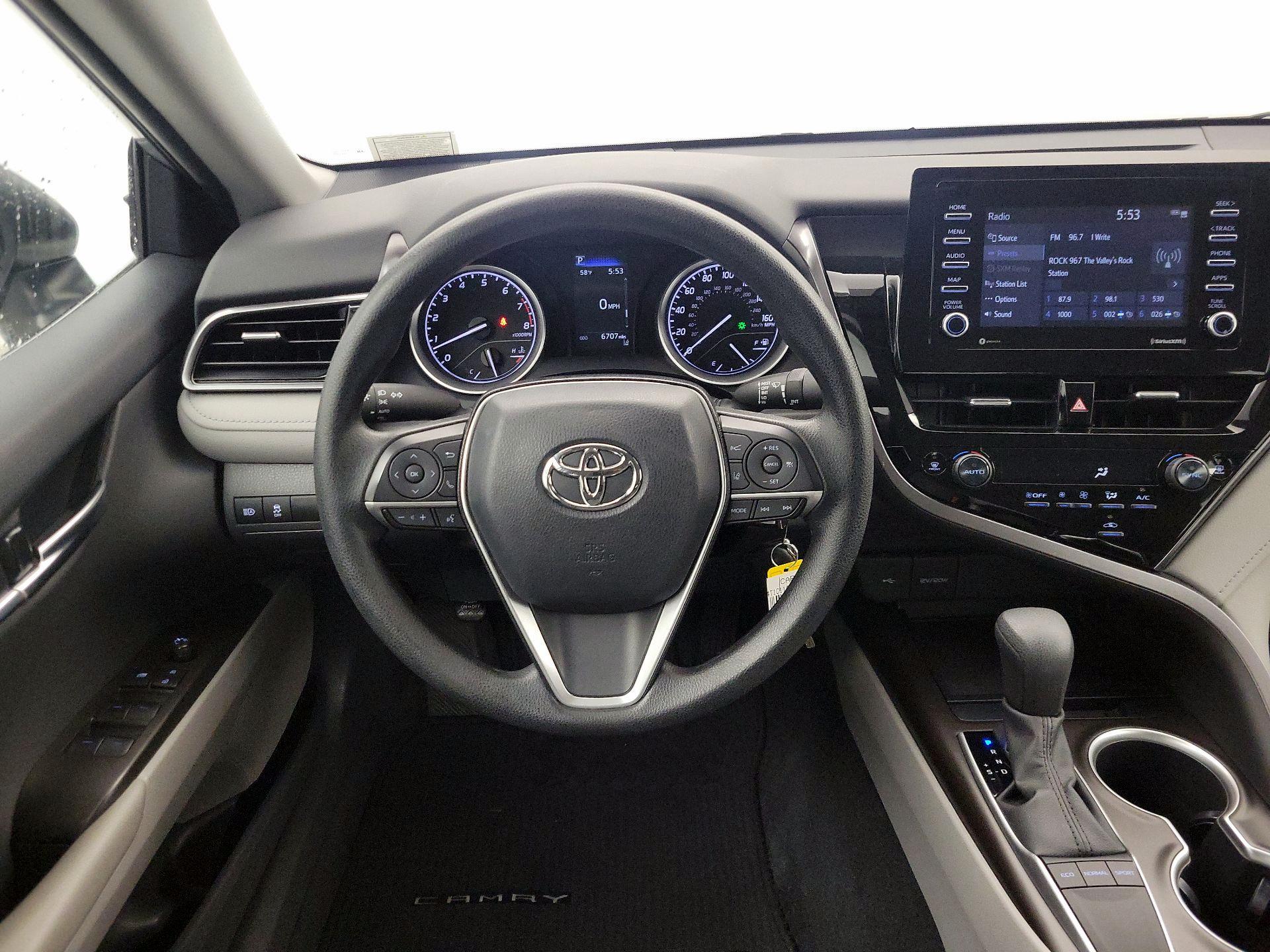 Thumbnail: 2022 Toyota Camry - 10