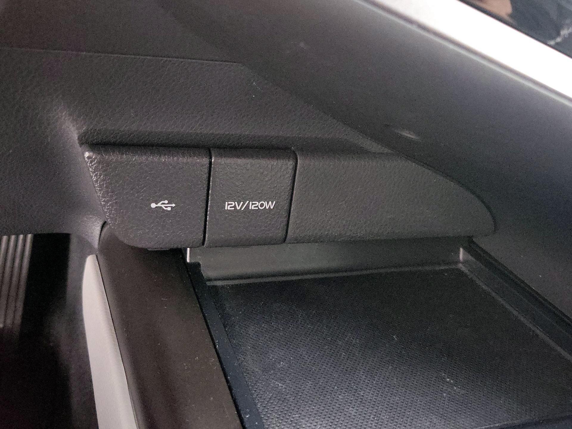 Thumbnail: 2022 Toyota Camry - 18