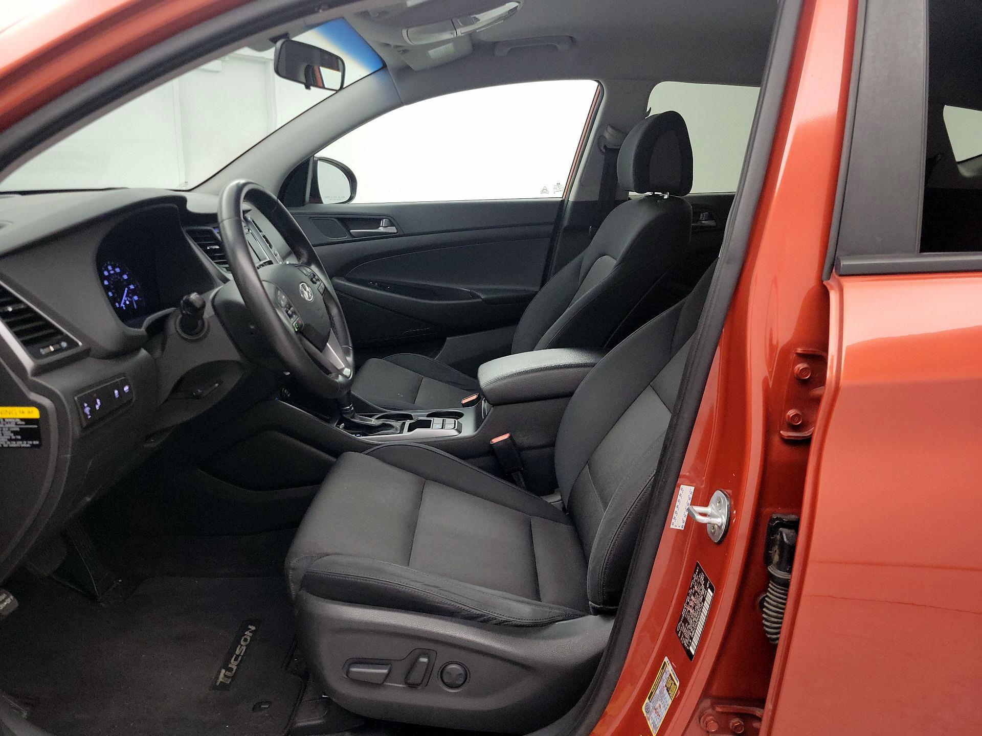 Thumbnail: 2017 Hyundai Tucson - 11