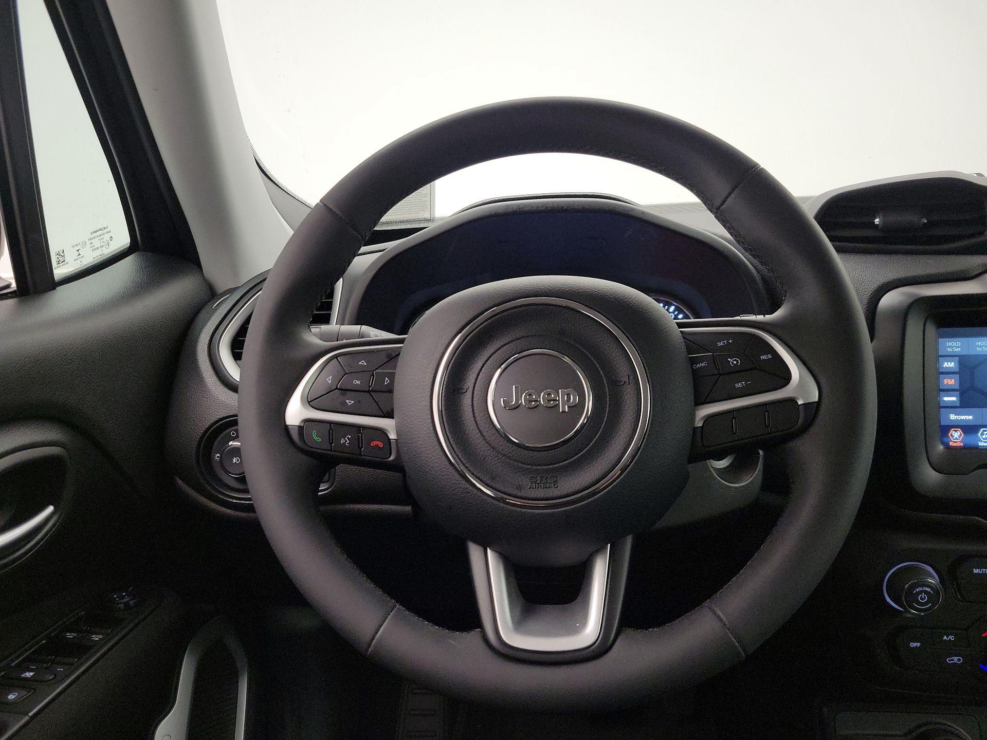 Thumbnail: 2021 Jeep Renegade - 10