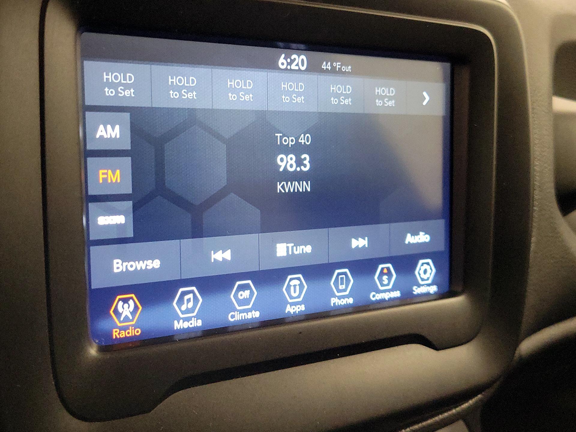 Thumbnail: 2021 Jeep Renegade - 15