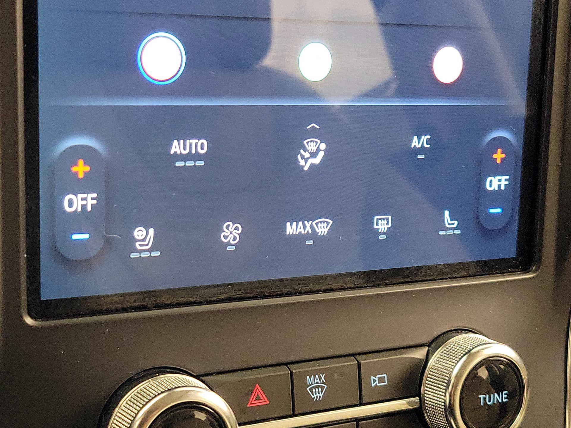 Thumbnail: 2023 Ford Edge - 16