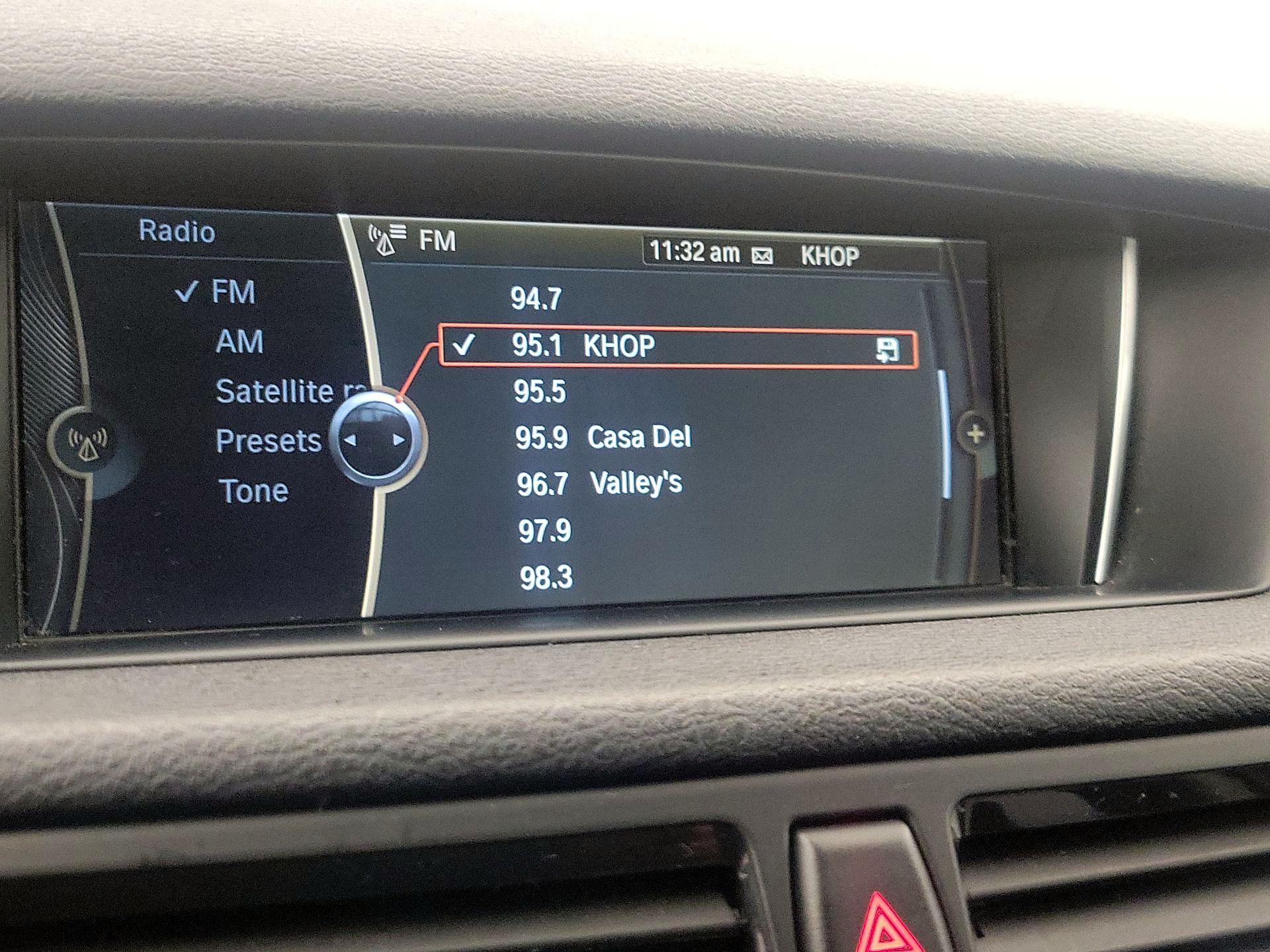 Thumbnail: 2015 BMW X1 - 15