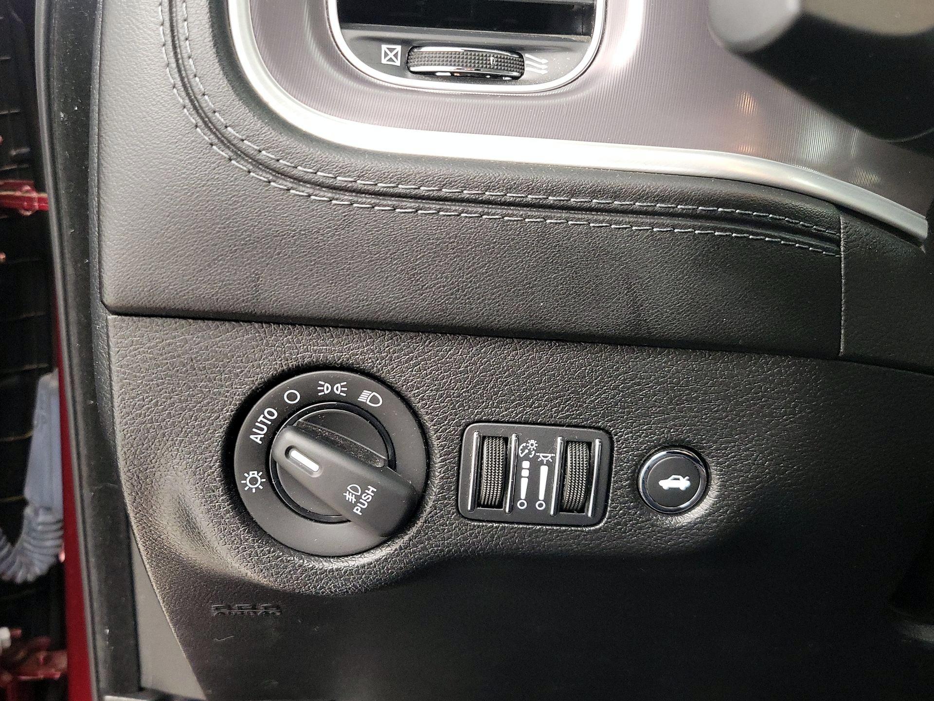 Thumbnail: 2021 Dodge Charger - 13