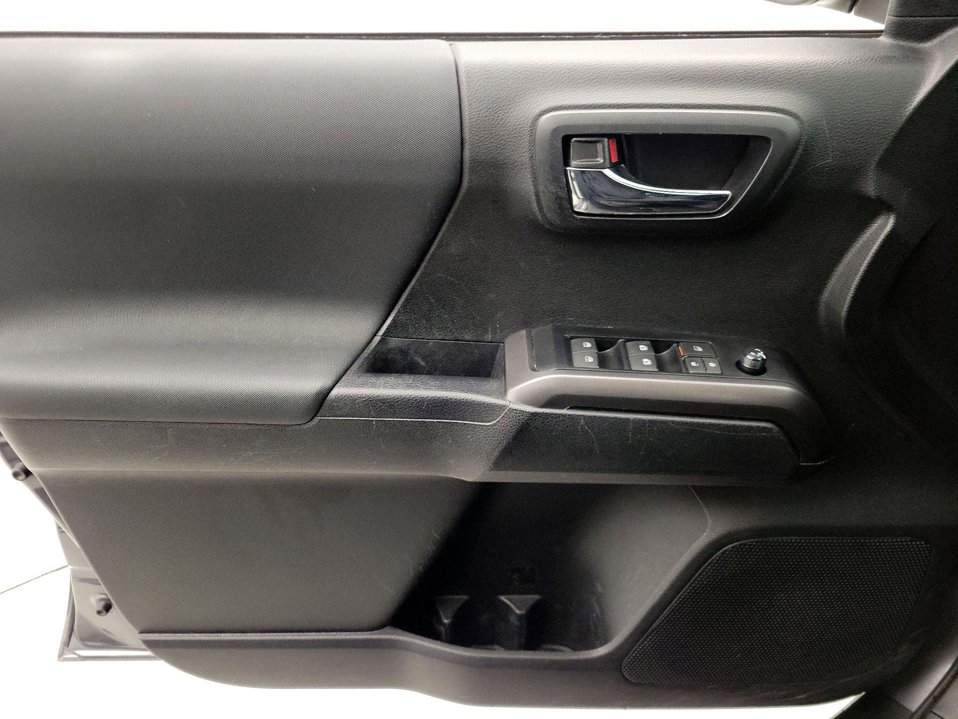 Thumbnail: 2023 Toyota Tacoma - 12