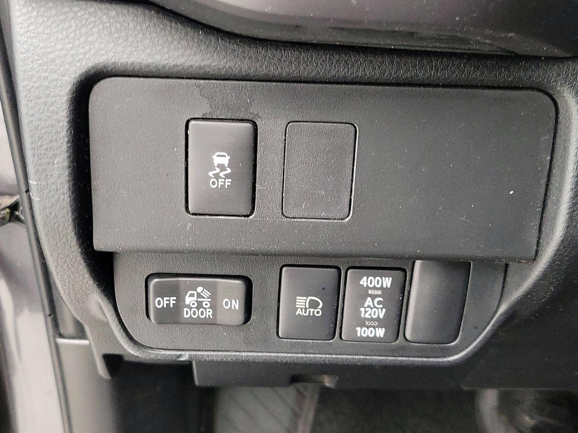 Thumbnail: 2023 Toyota Tacoma - 13