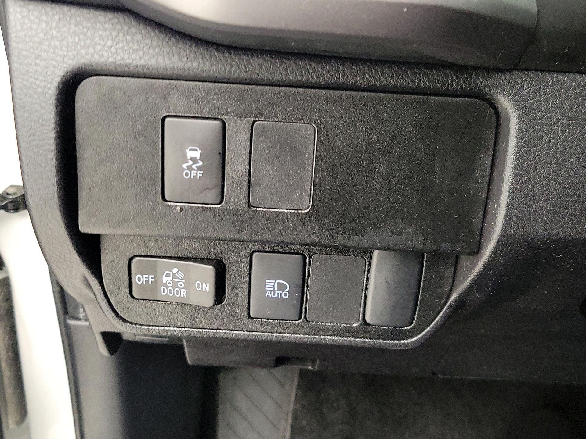 Thumbnail: 2023 Toyota Tacoma - 13