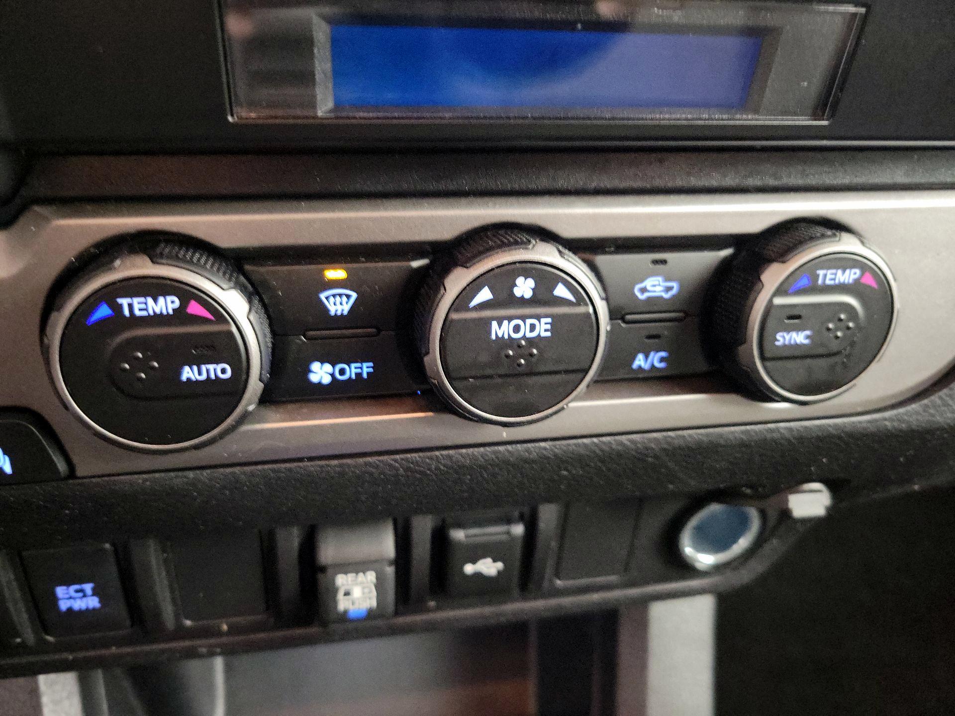 Thumbnail: 2023 Toyota Tacoma - 16