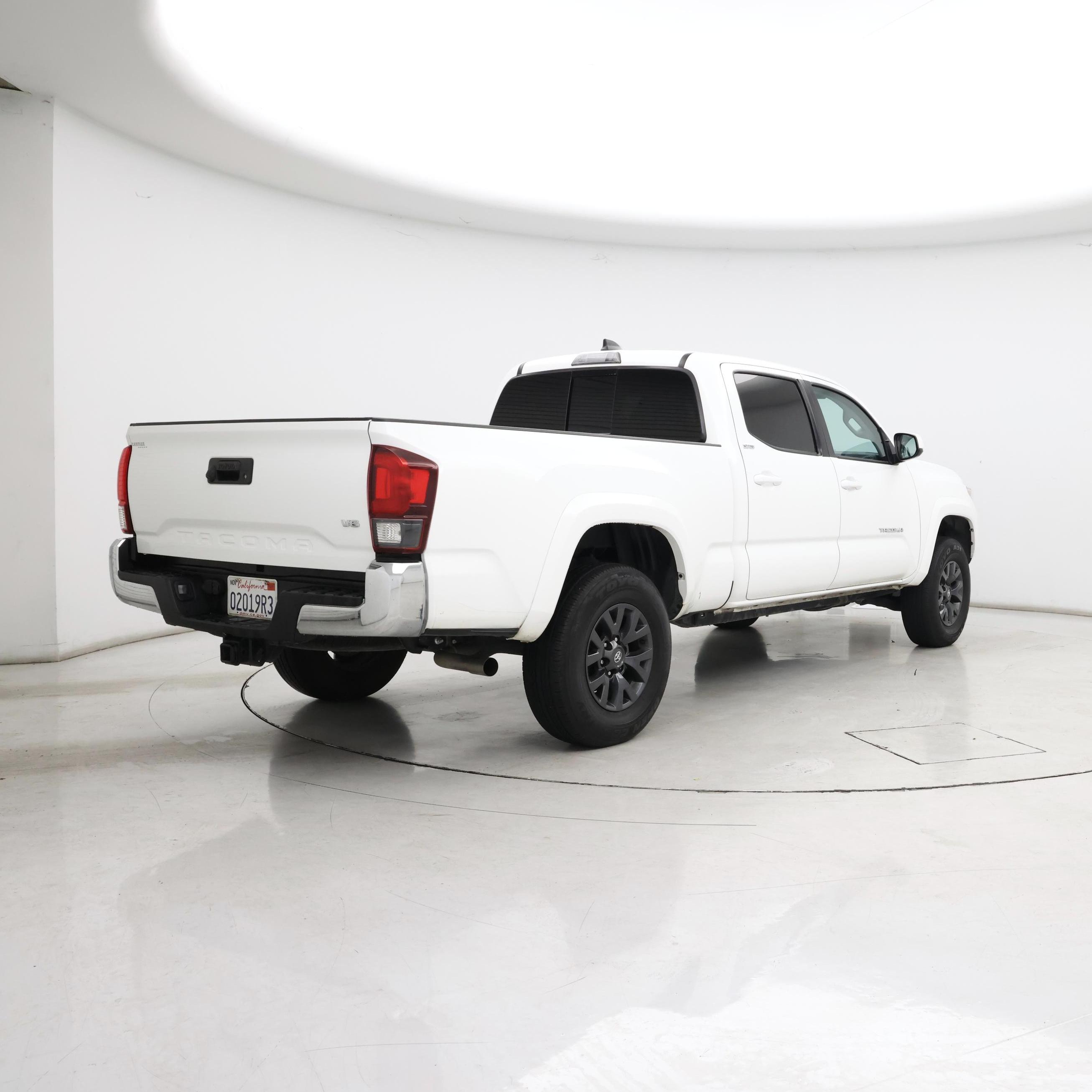 Thumbnail: 2023 Toyota Tacoma - 8