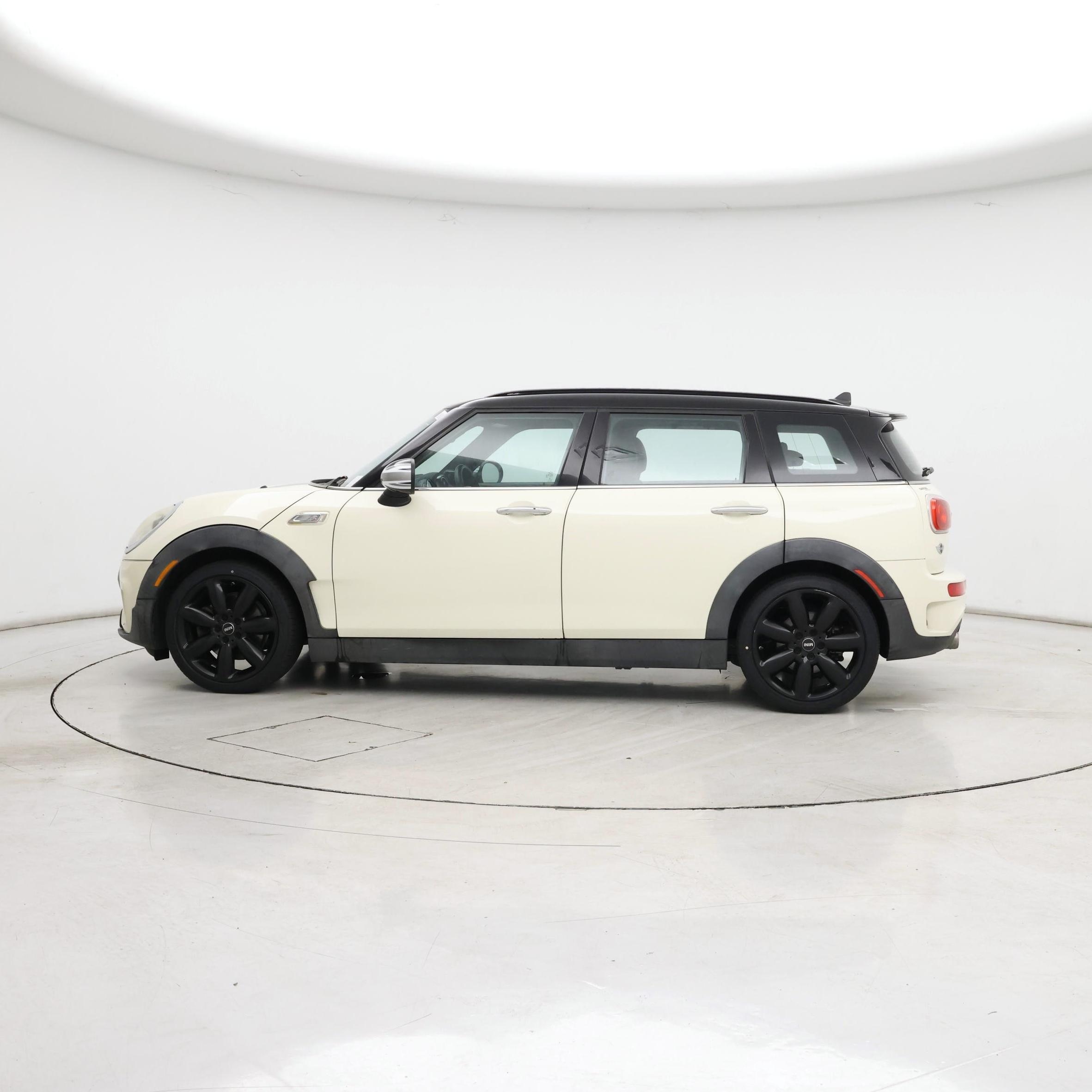 Thumbnail: 2016 MINI Cooper Clubman - 3