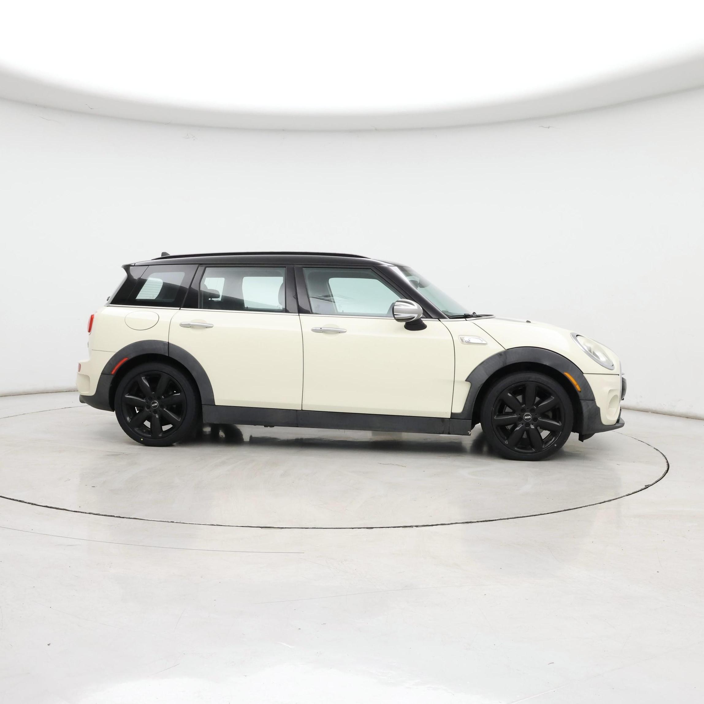 Thumbnail: 2016 MINI Cooper Clubman - 7