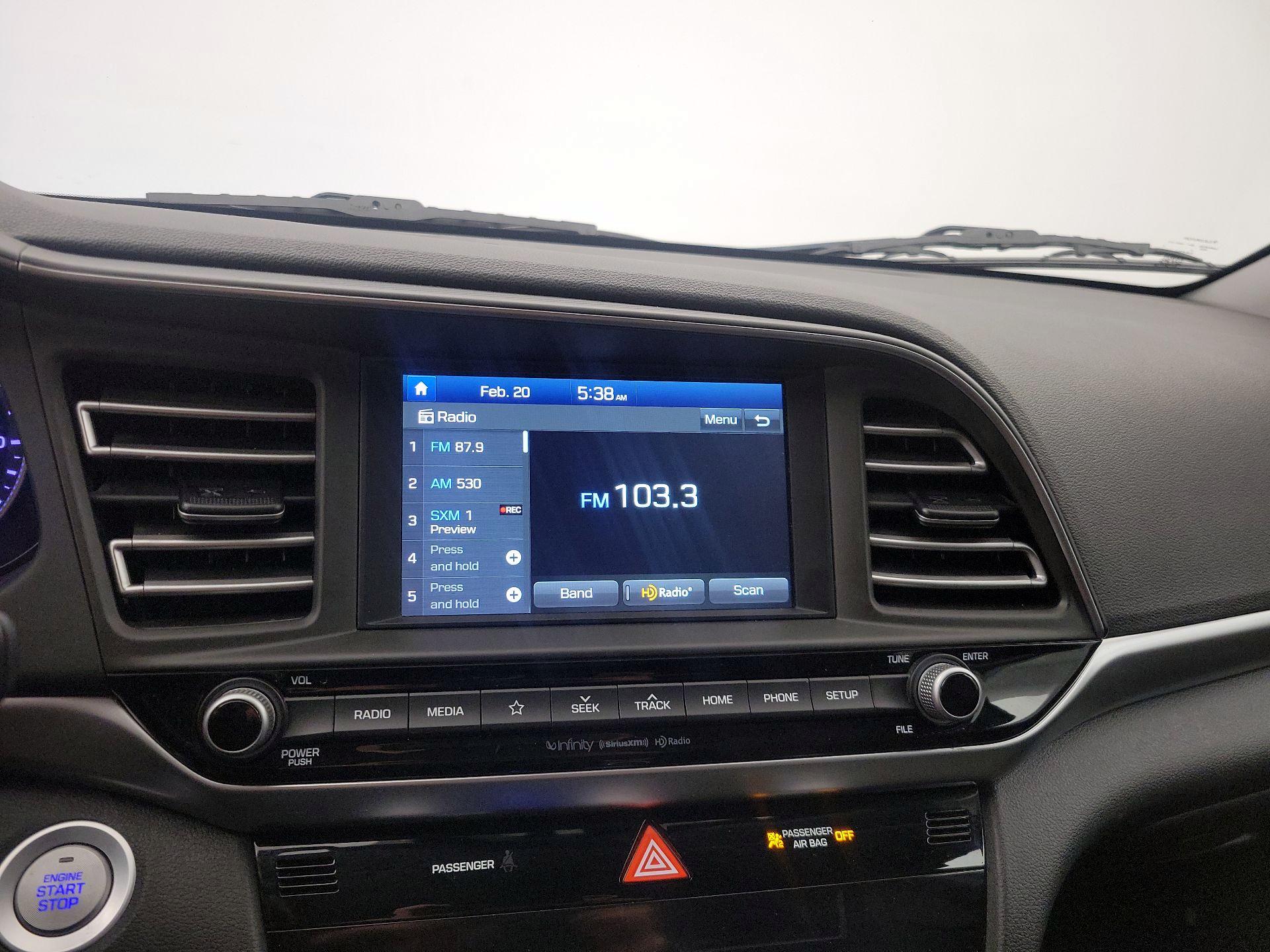 Thumbnail: 2020 Hyundai Elantra - 15