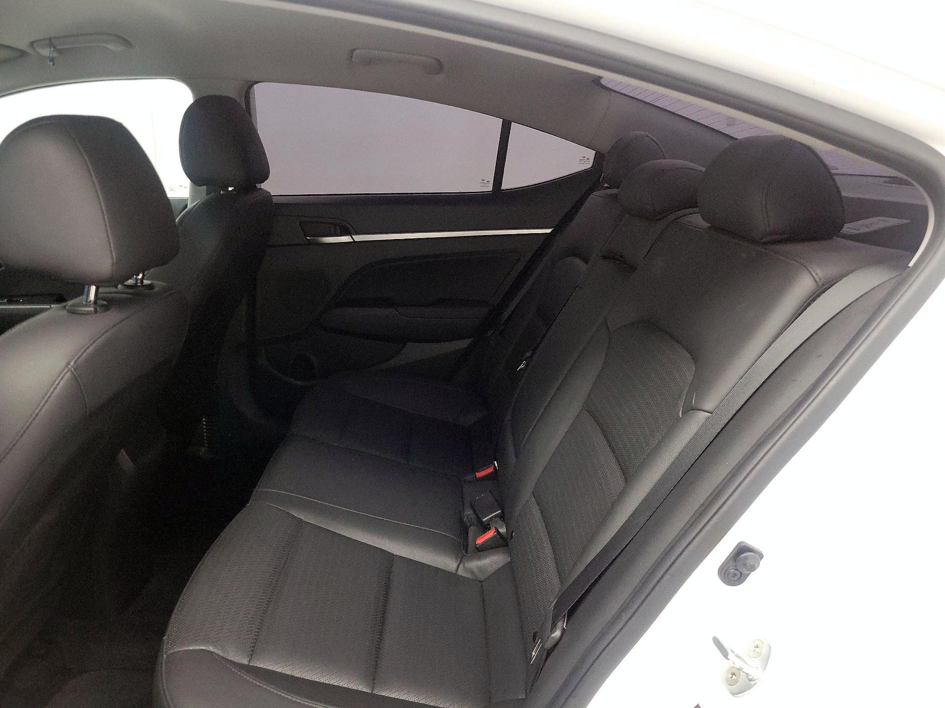 Thumbnail: 2020 Hyundai Elantra - 19