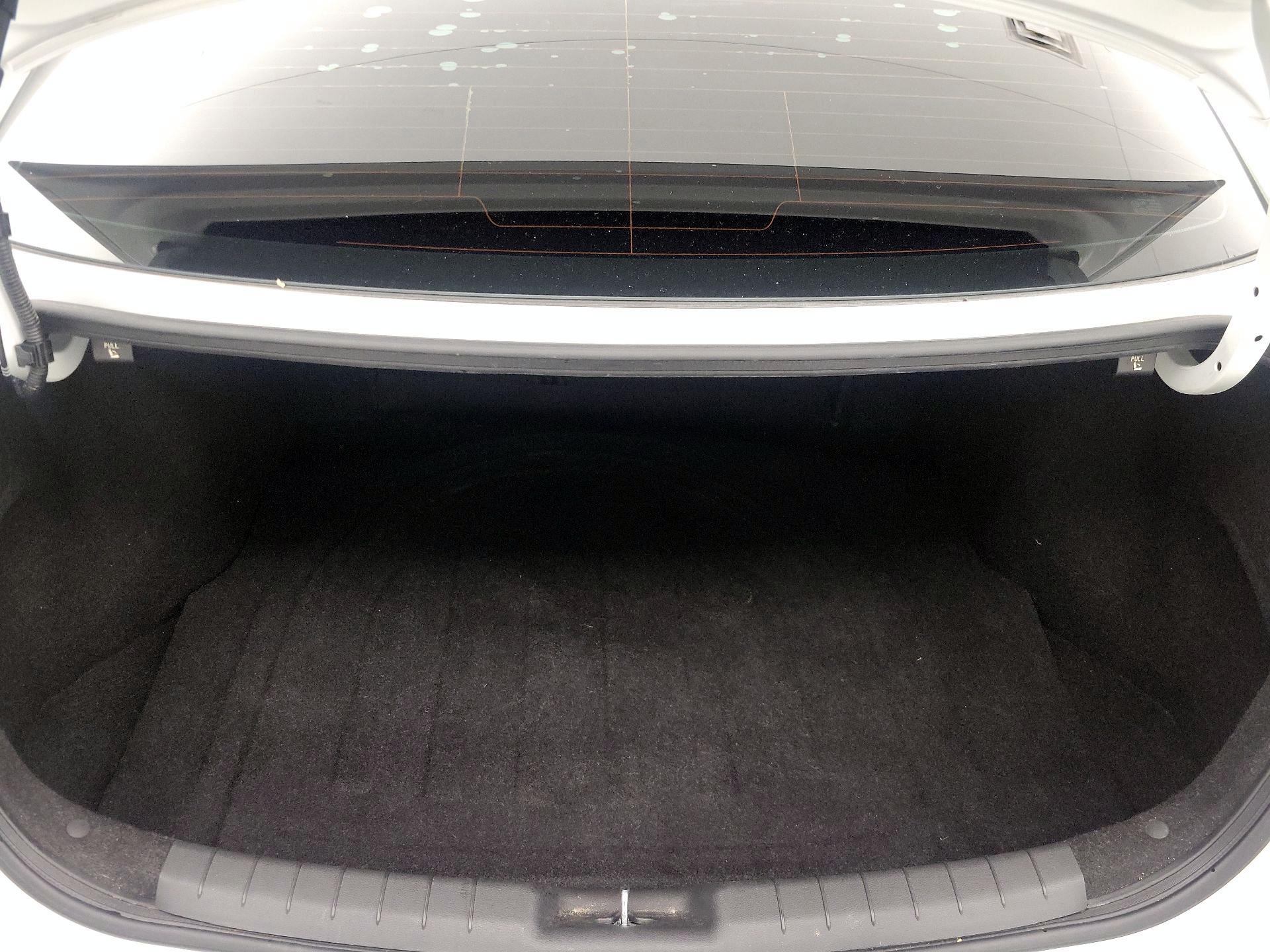 Thumbnail: 2020 Hyundai Elantra - 20