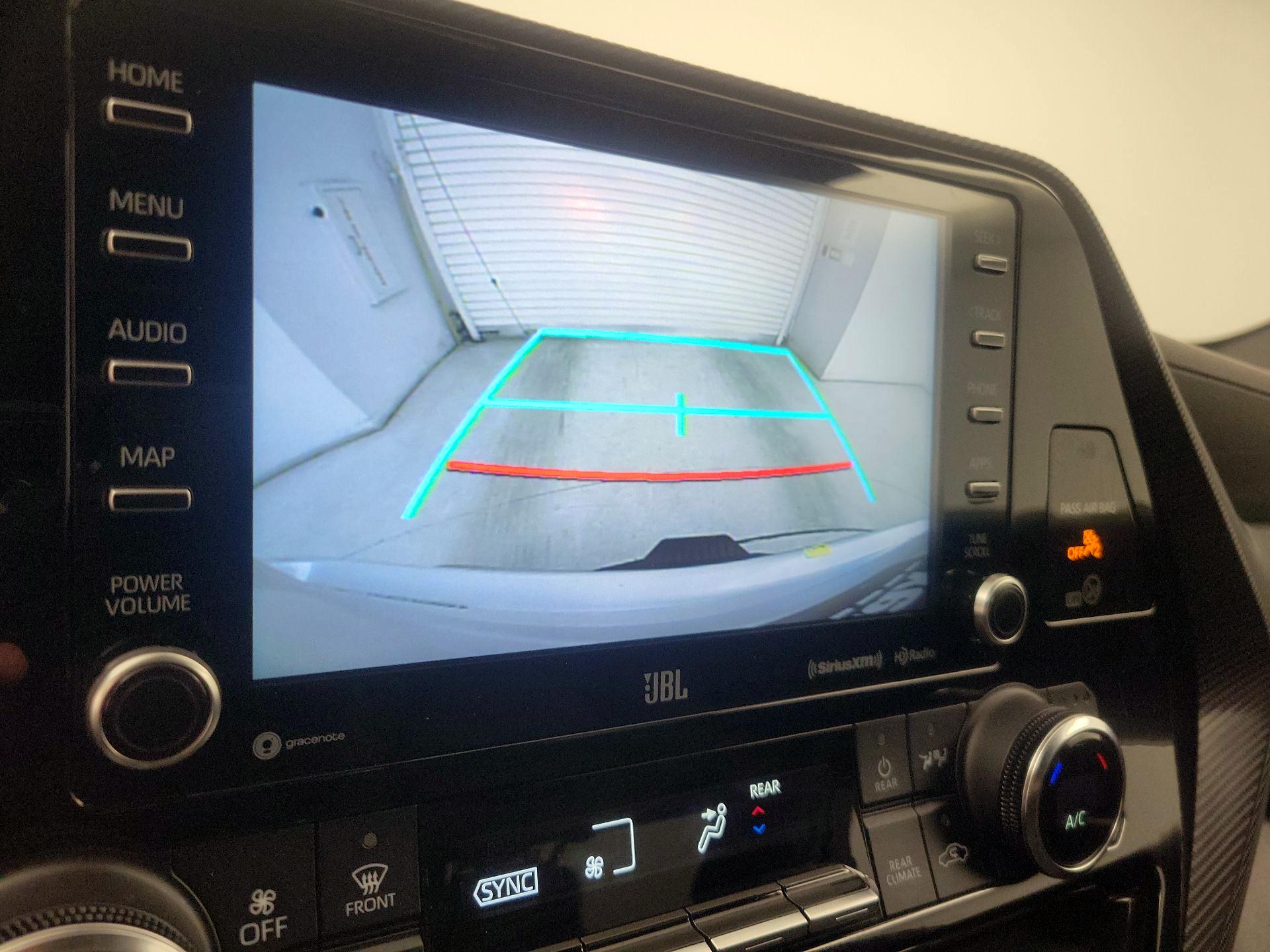 Thumbnail: 2022 Toyota Highlander - 15