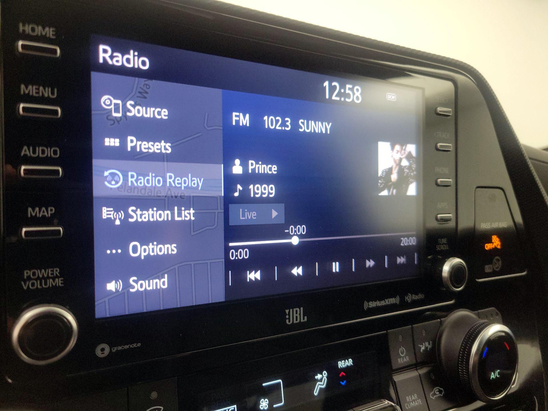 Thumbnail: 2022 Toyota Highlander - 16