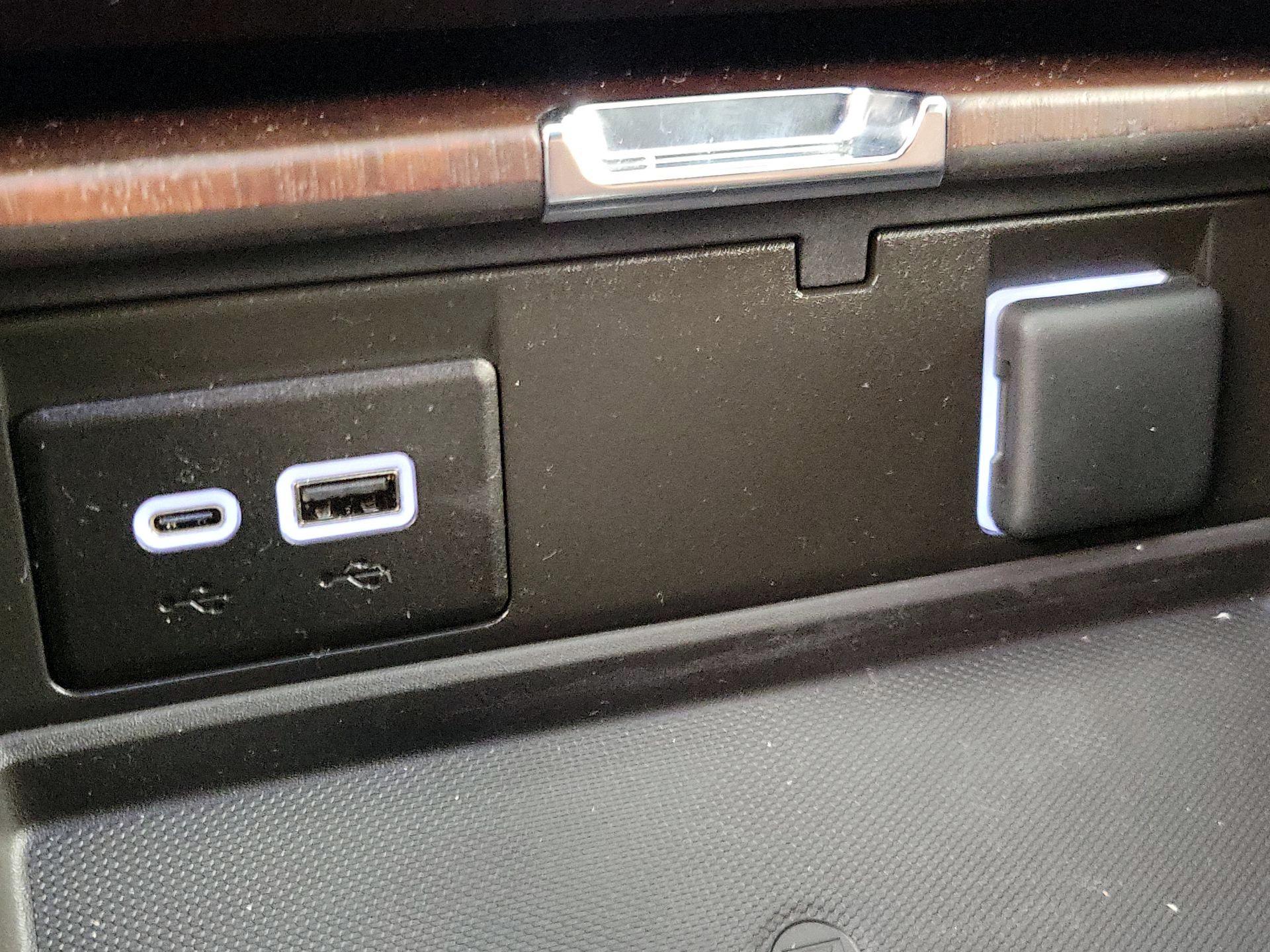 Thumbnail: 2024 GMC Yukon - 18