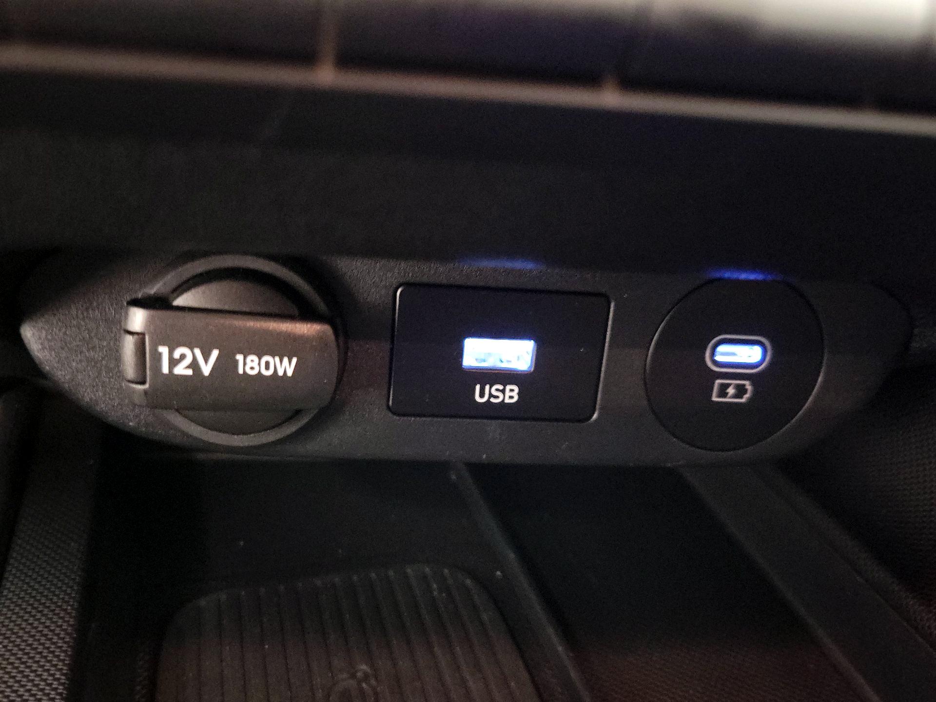 Thumbnail: 2025 Hyundai Elantra - 18