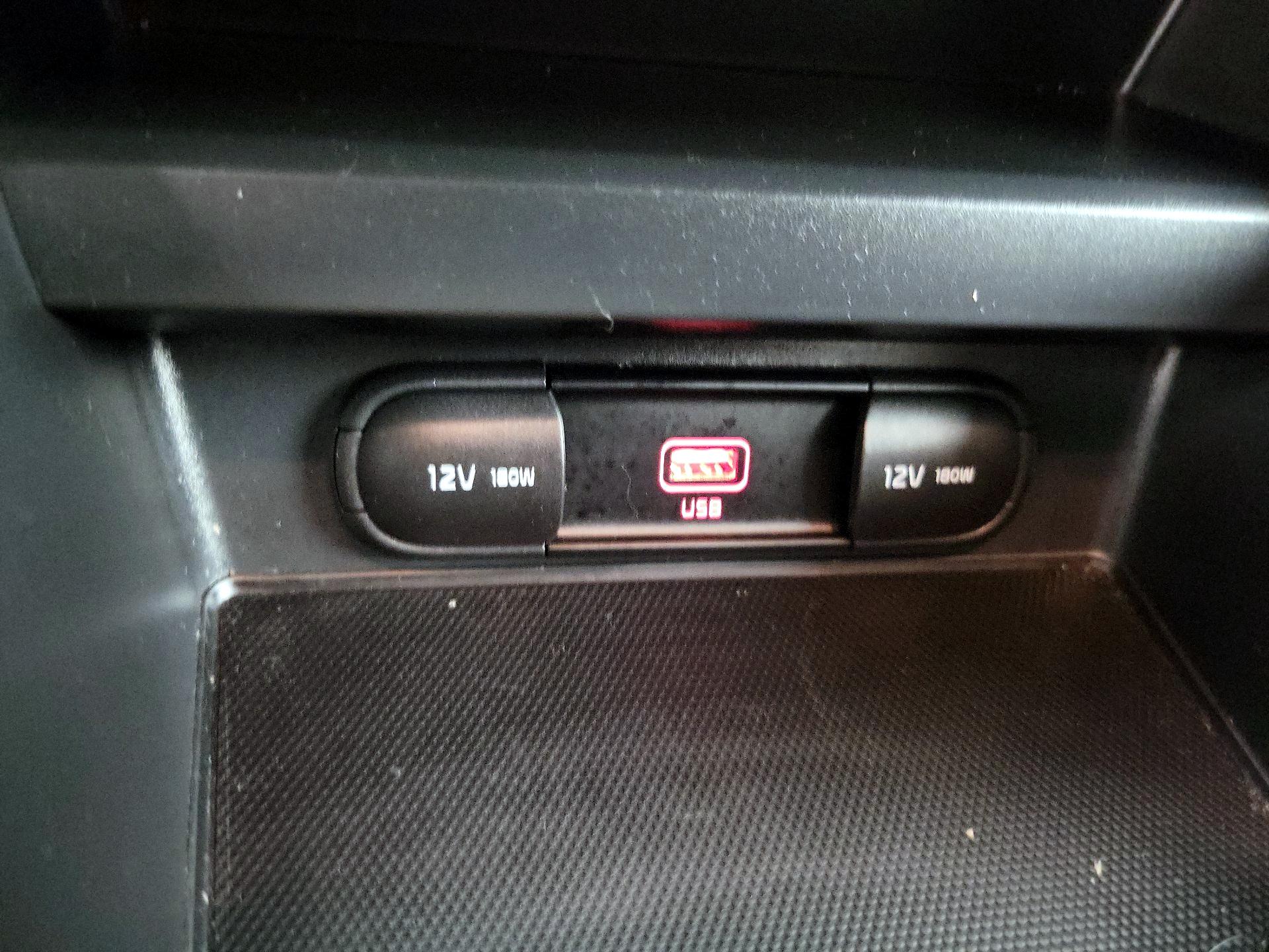 Thumbnail: 2020 Kia Soul - 18