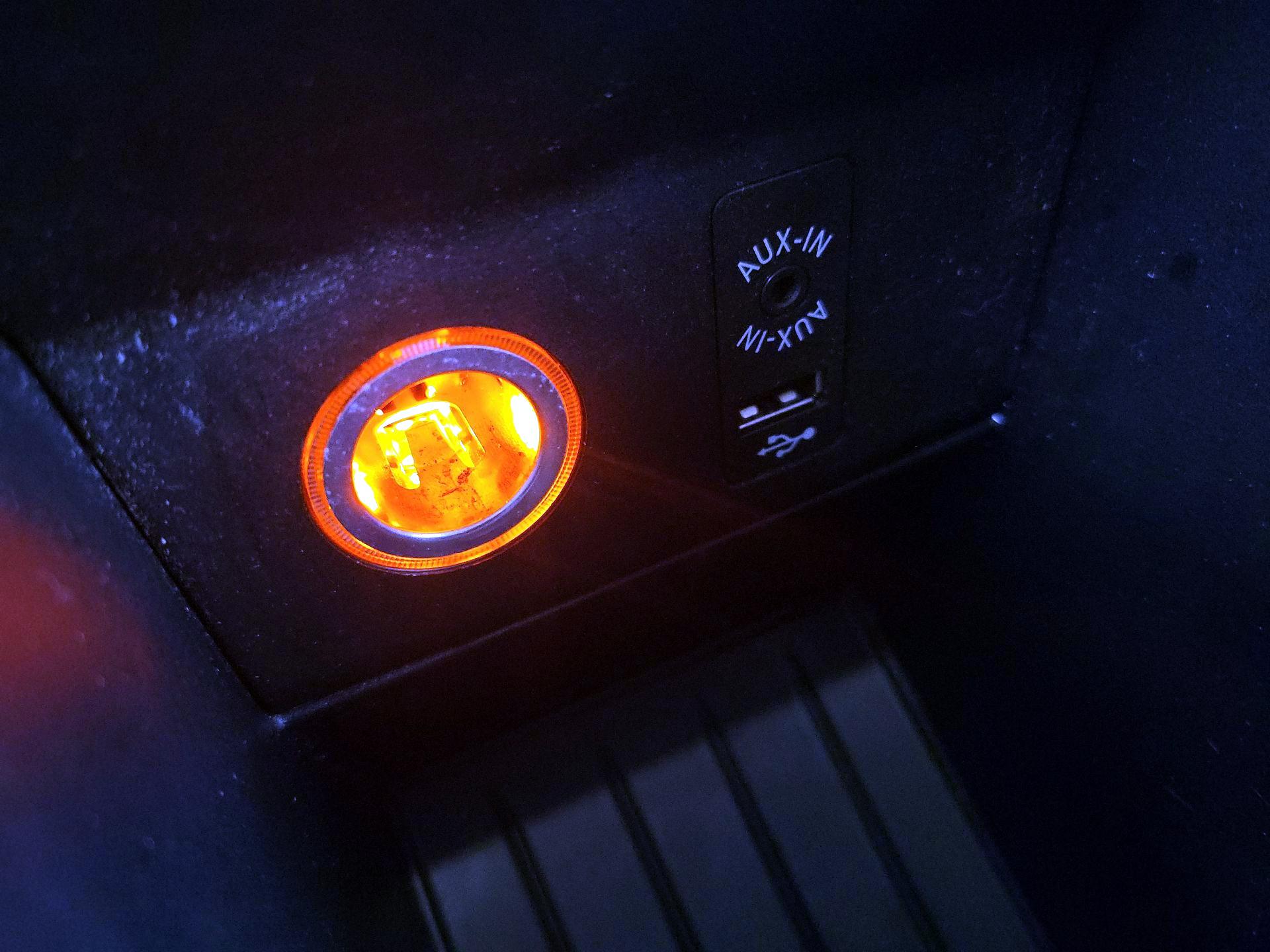 Thumbnail: 2017 BMW i3 - 19