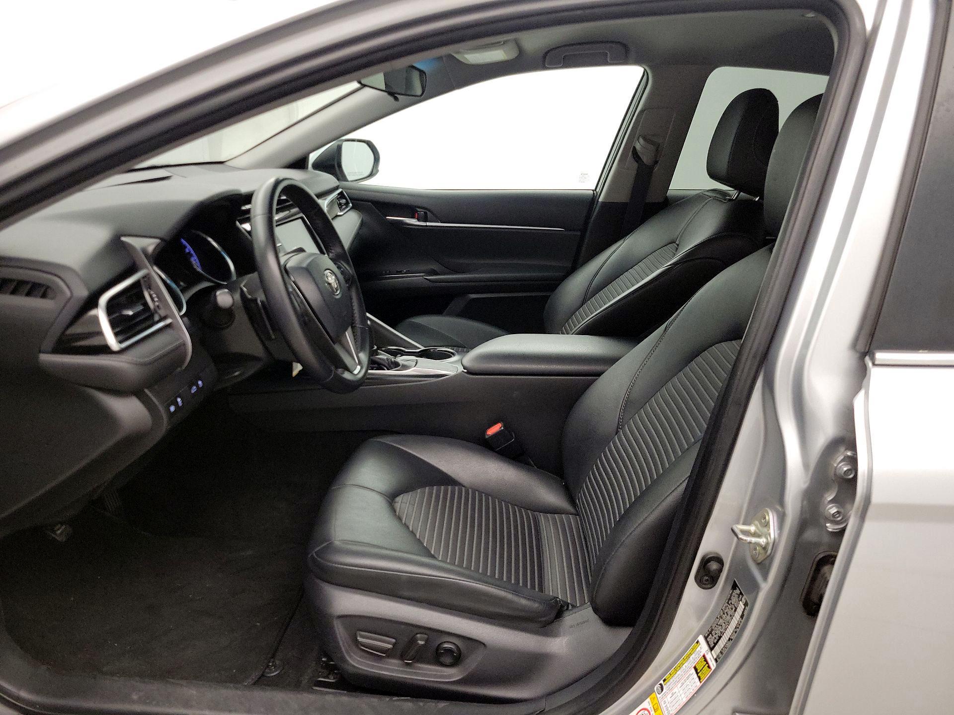 Thumbnail: 2018 Toyota Camry - 11