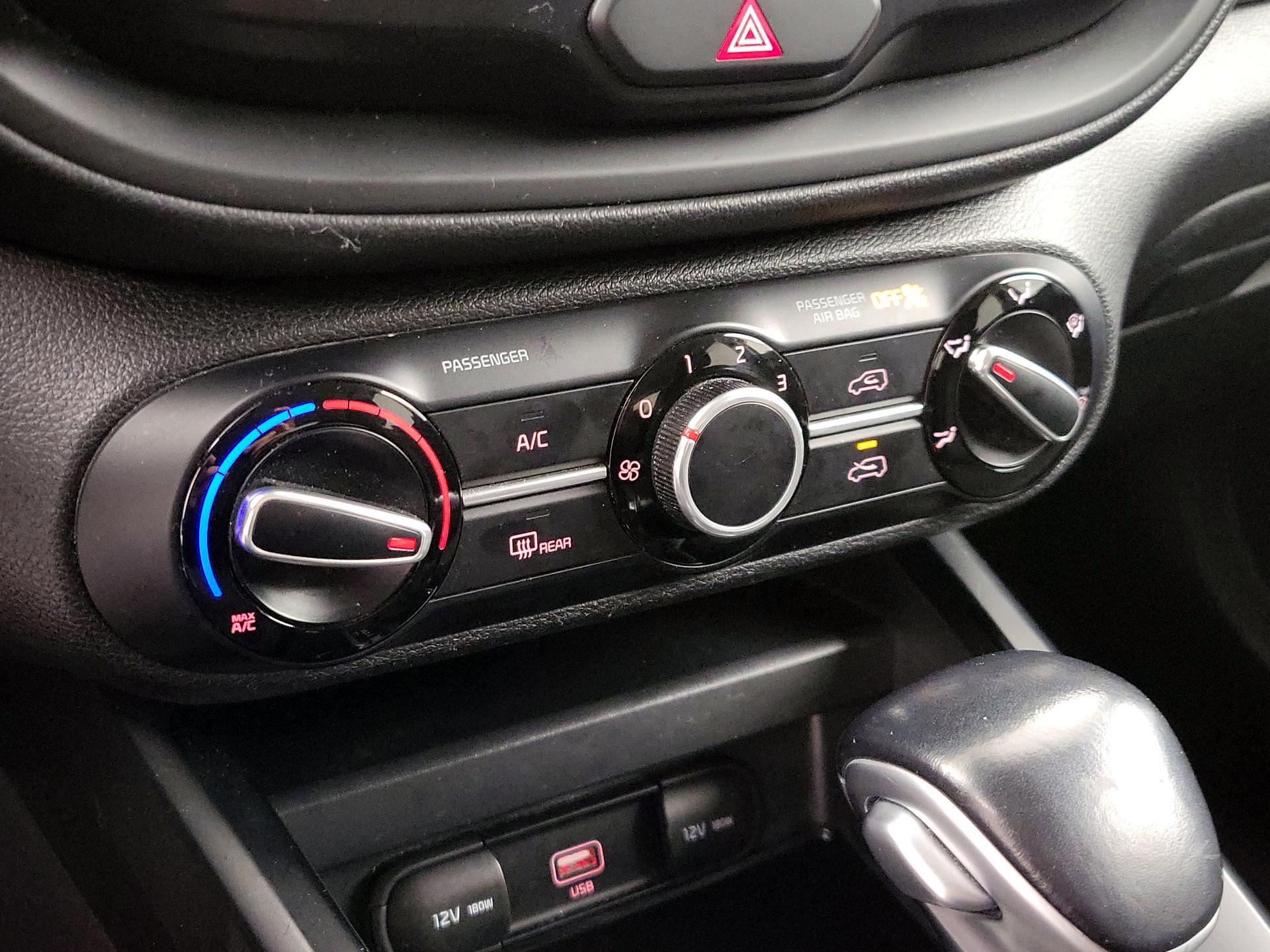 Thumbnail: 2021 Kia Soul - 16