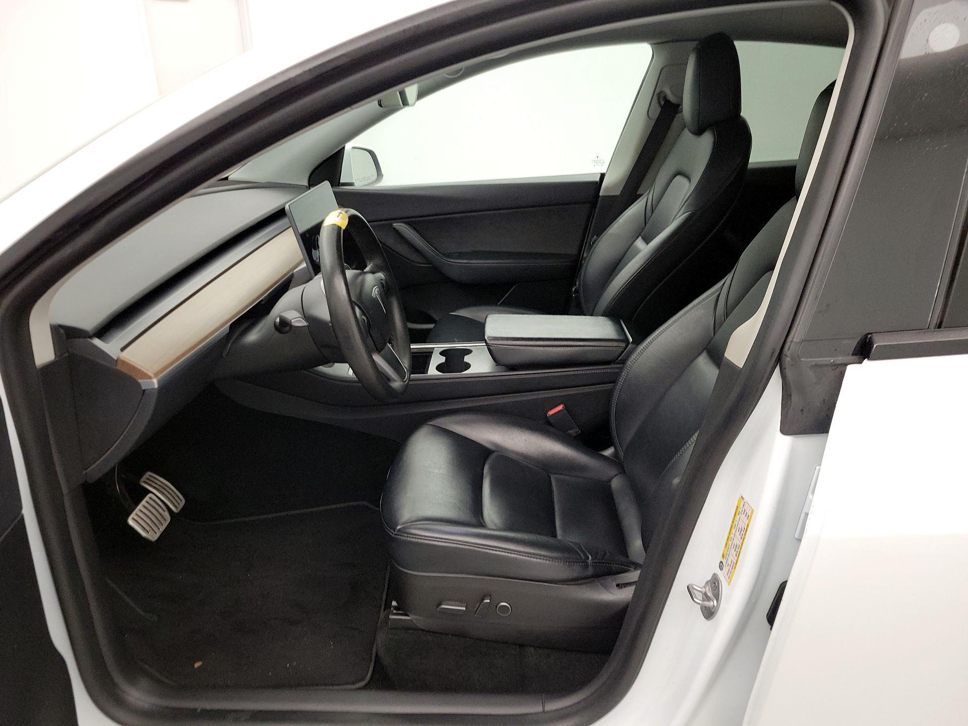 Thumbnail: 2022 Tesla Model Y - 11