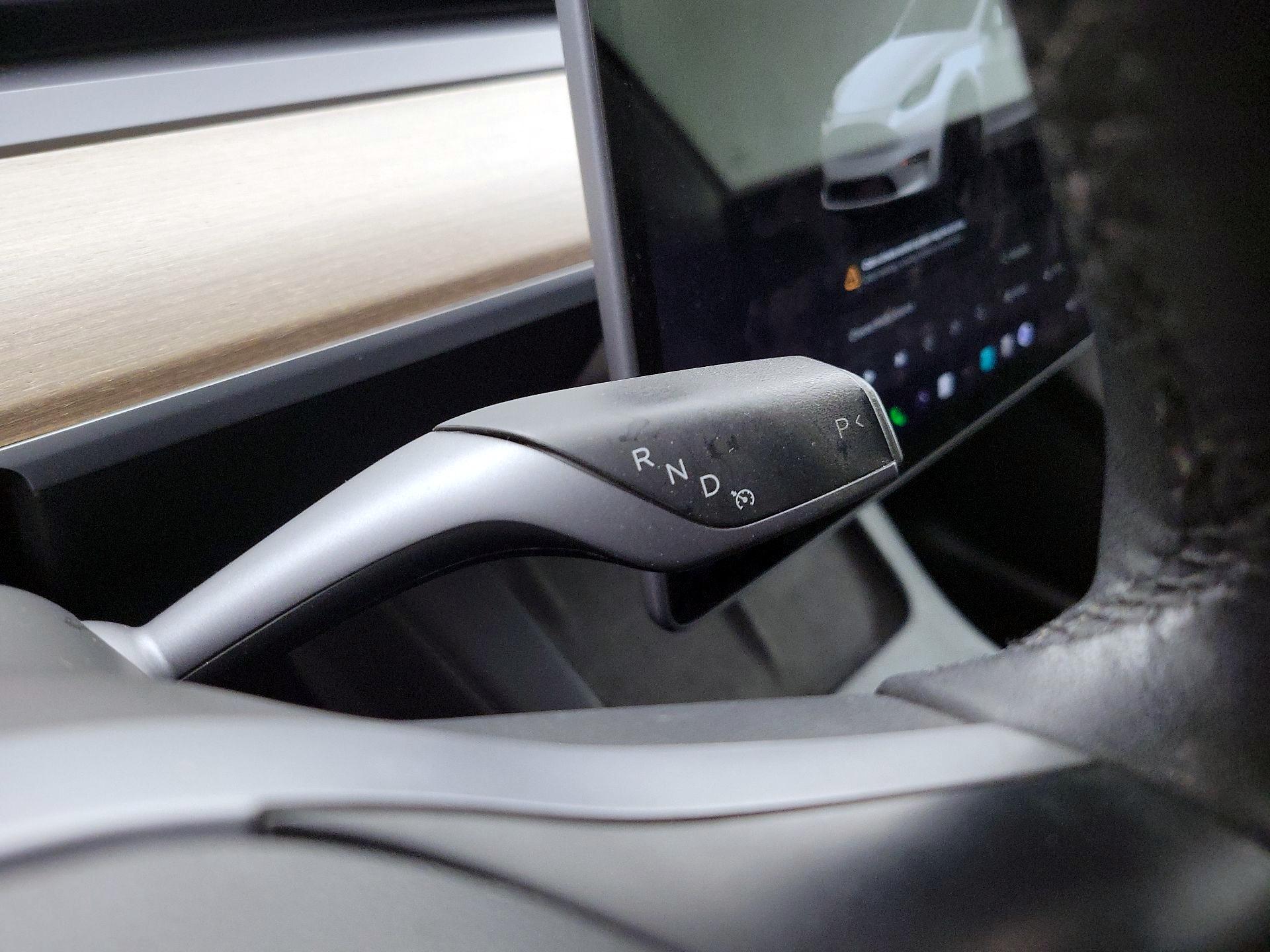 Thumbnail: 2022 Tesla Model Y - 17