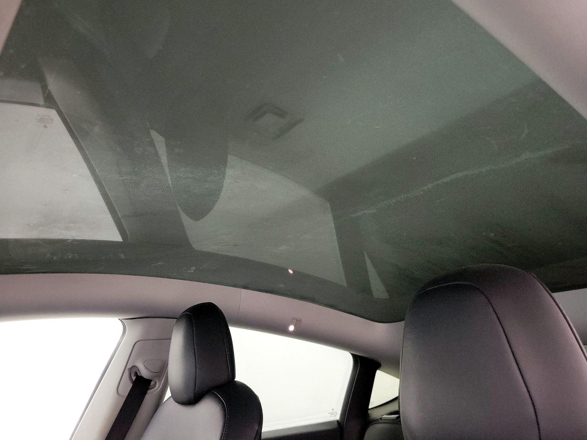 Thumbnail: 2022 Tesla Model Y - 18