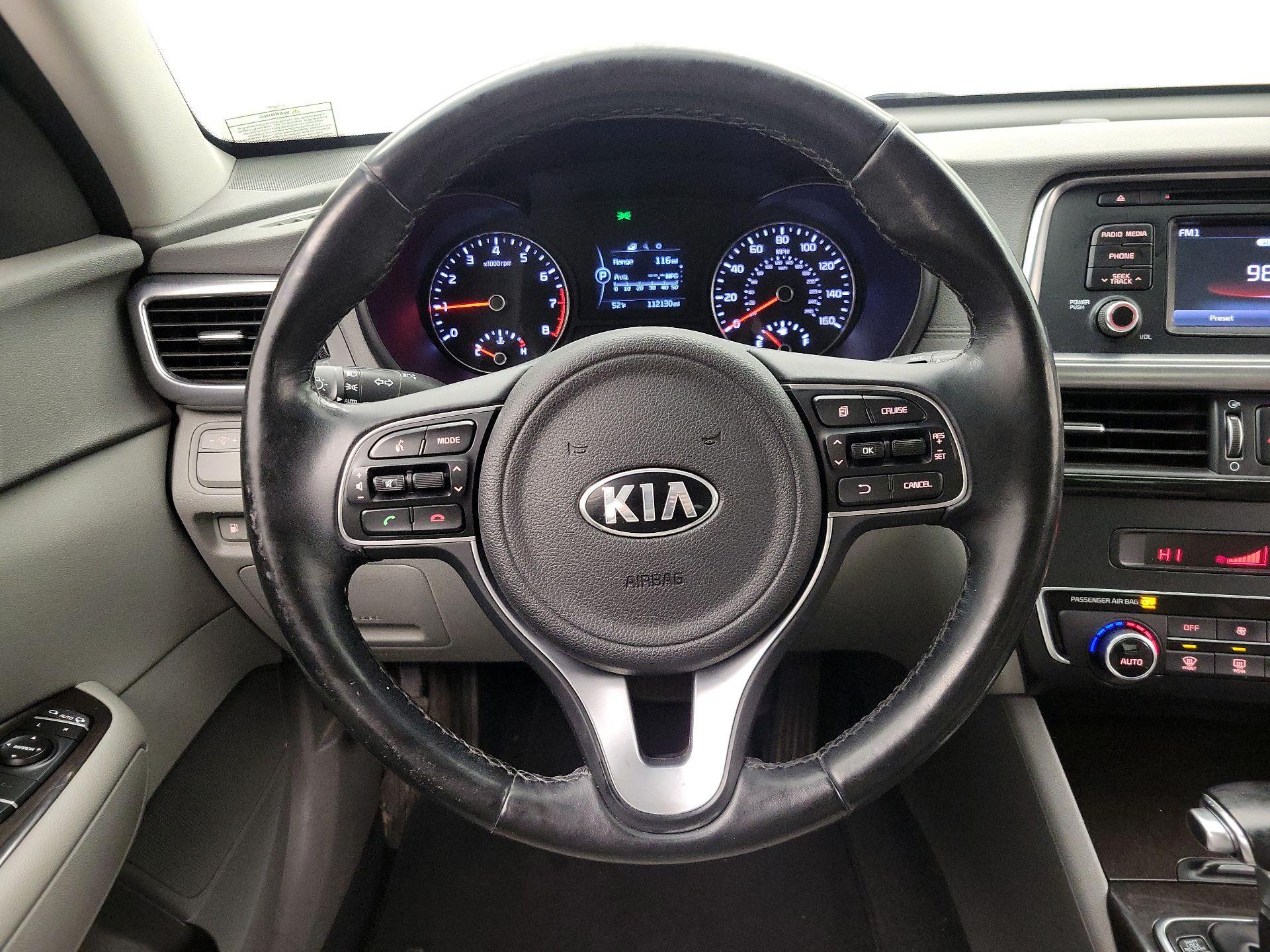 Thumbnail: 2016 Kia Optima - 10
