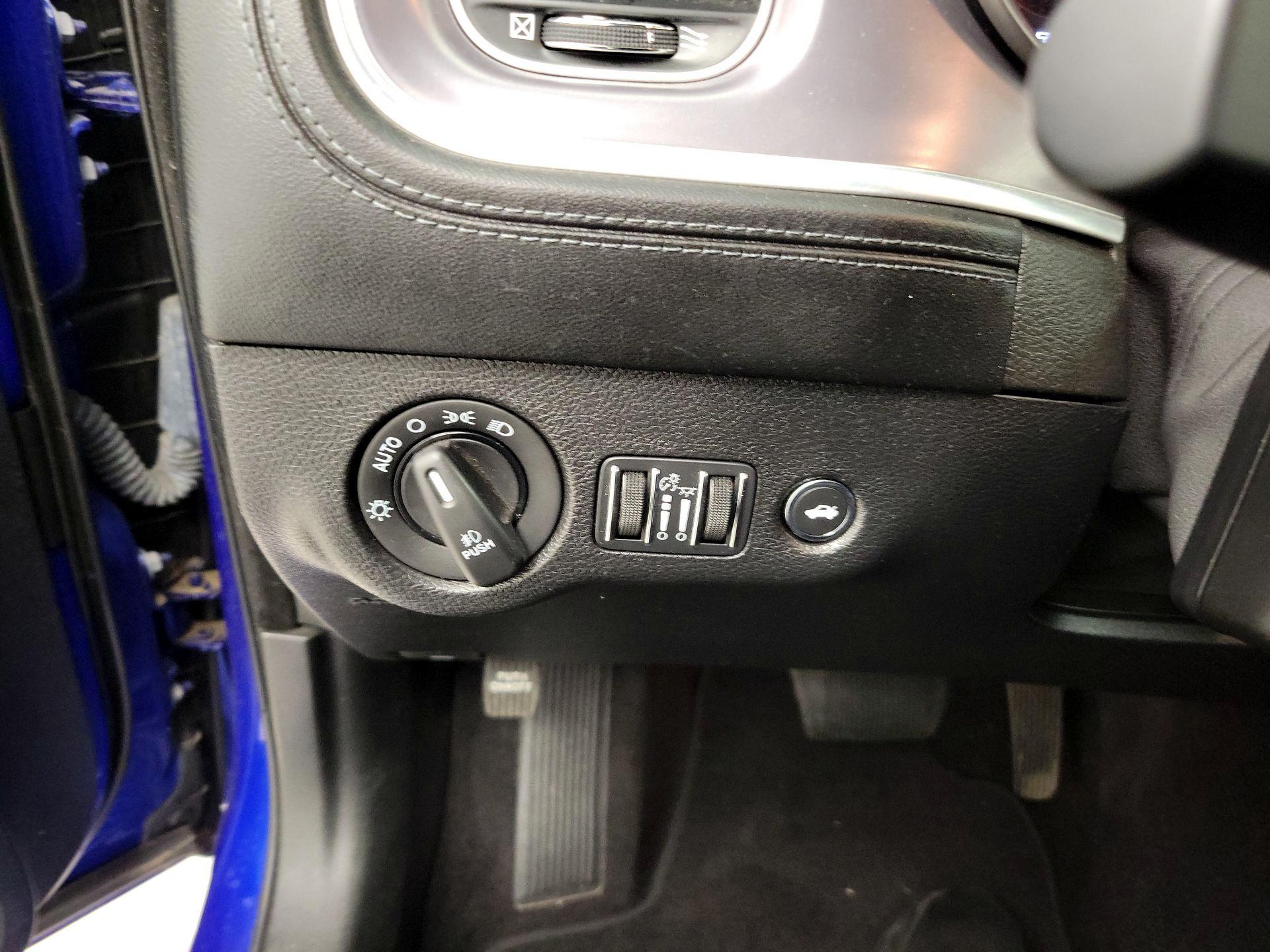 Thumbnail: 2021 Dodge Charger - 13