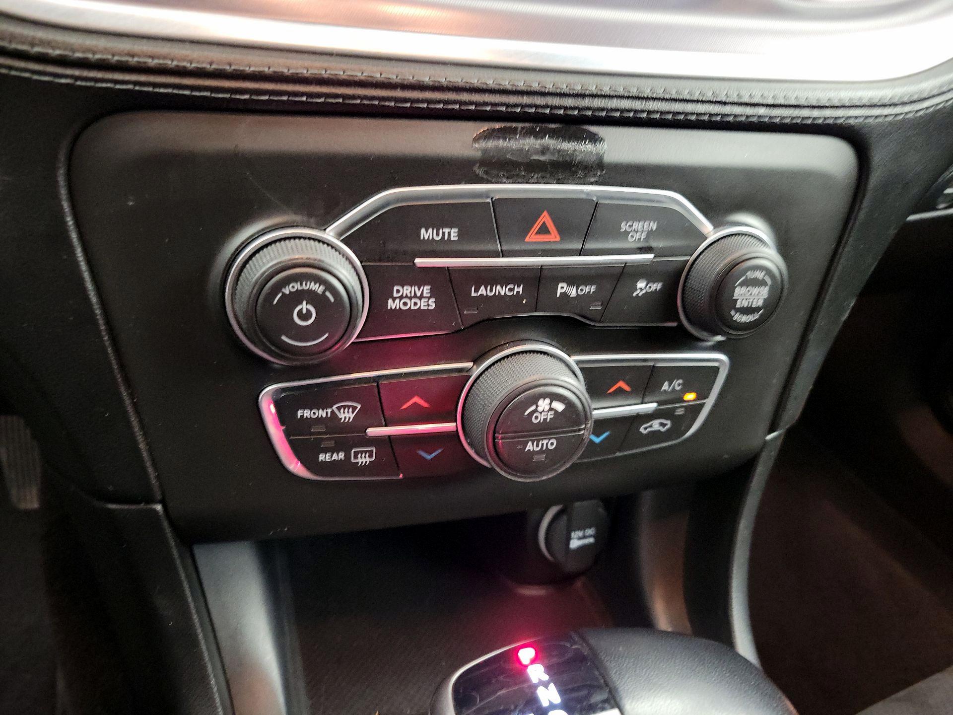 Thumbnail: 2021 Dodge Charger - 16