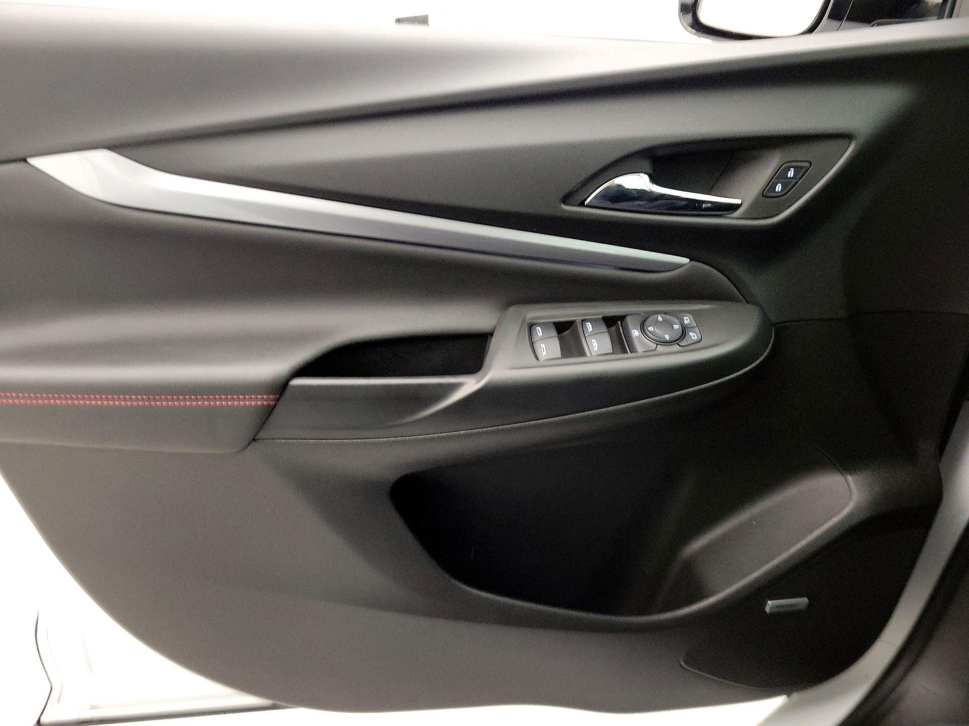 Thumbnail: 2023 Chevrolet Bolt EUV - 12