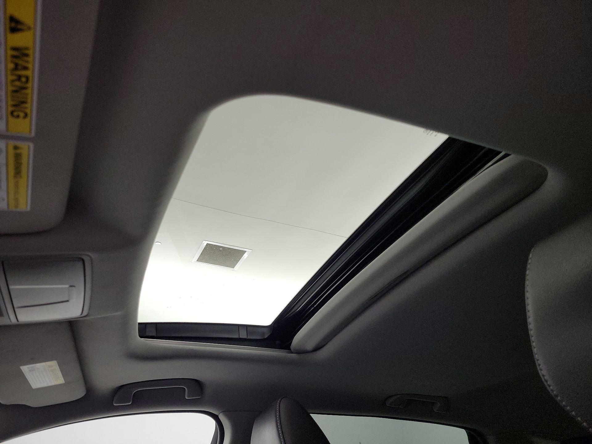 Thumbnail: 2020 Acura MDX - 20