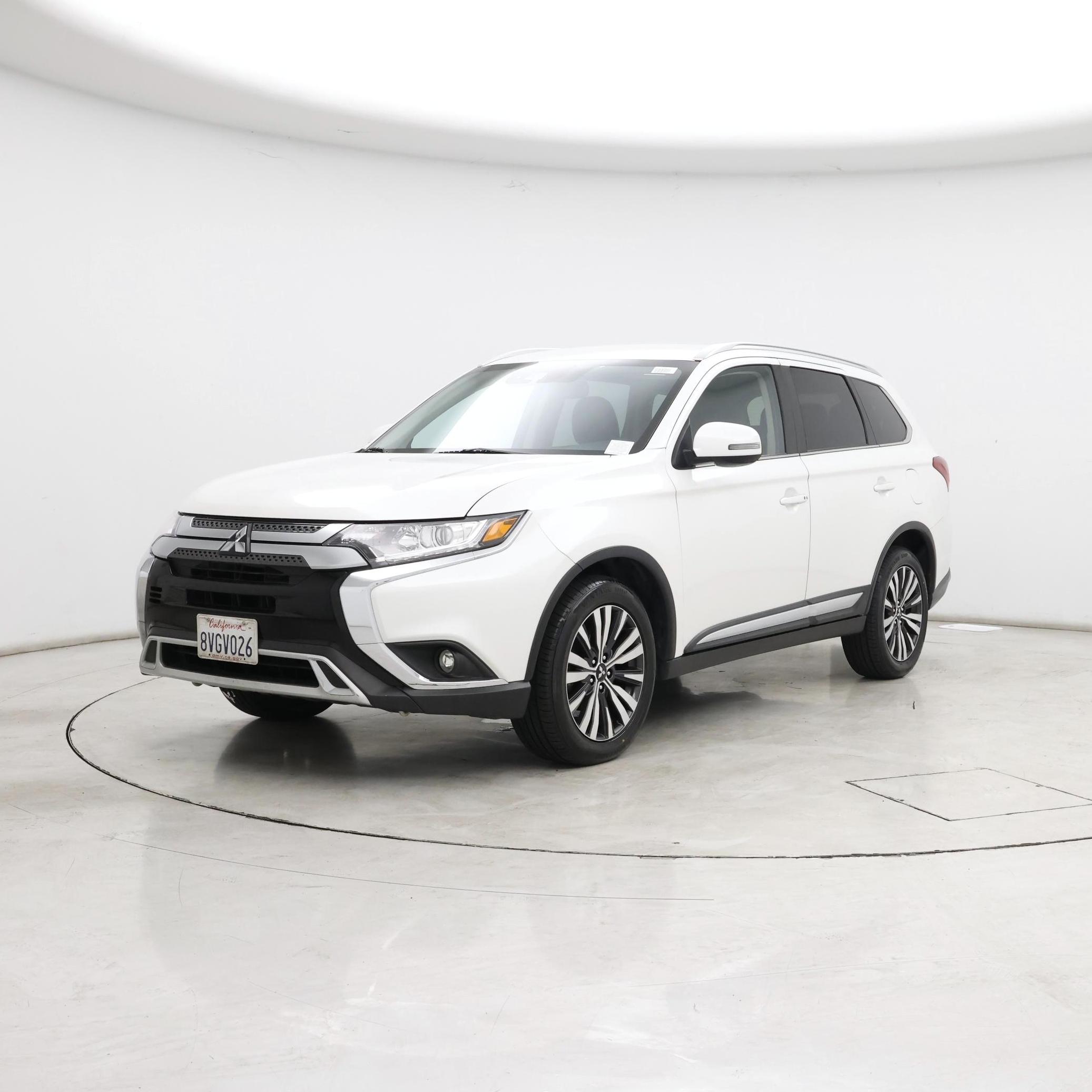 Thumbnail: 2020 Mitsubishi Outlander - 4