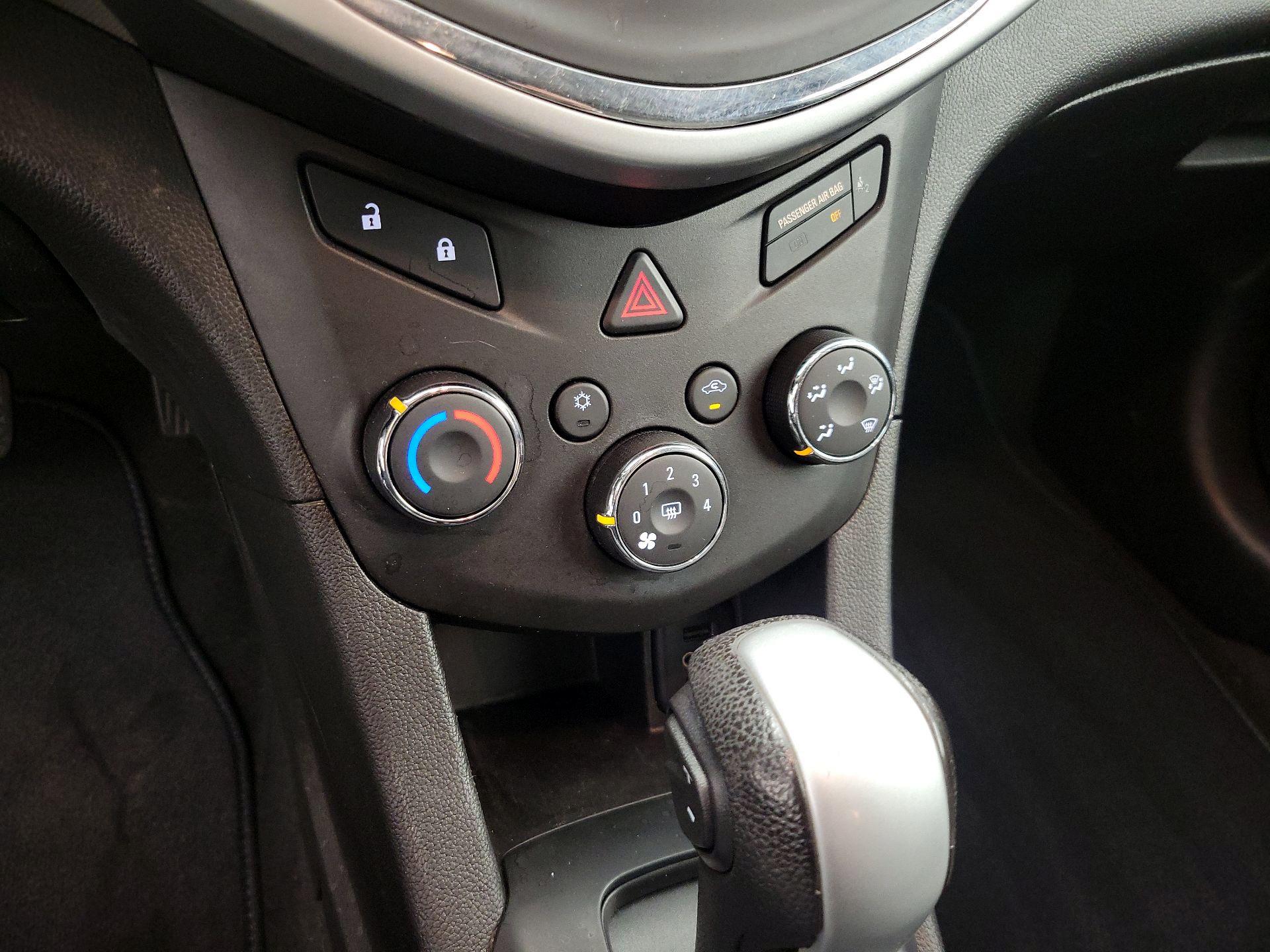 Thumbnail: 2020 Chevrolet Sonic - 16